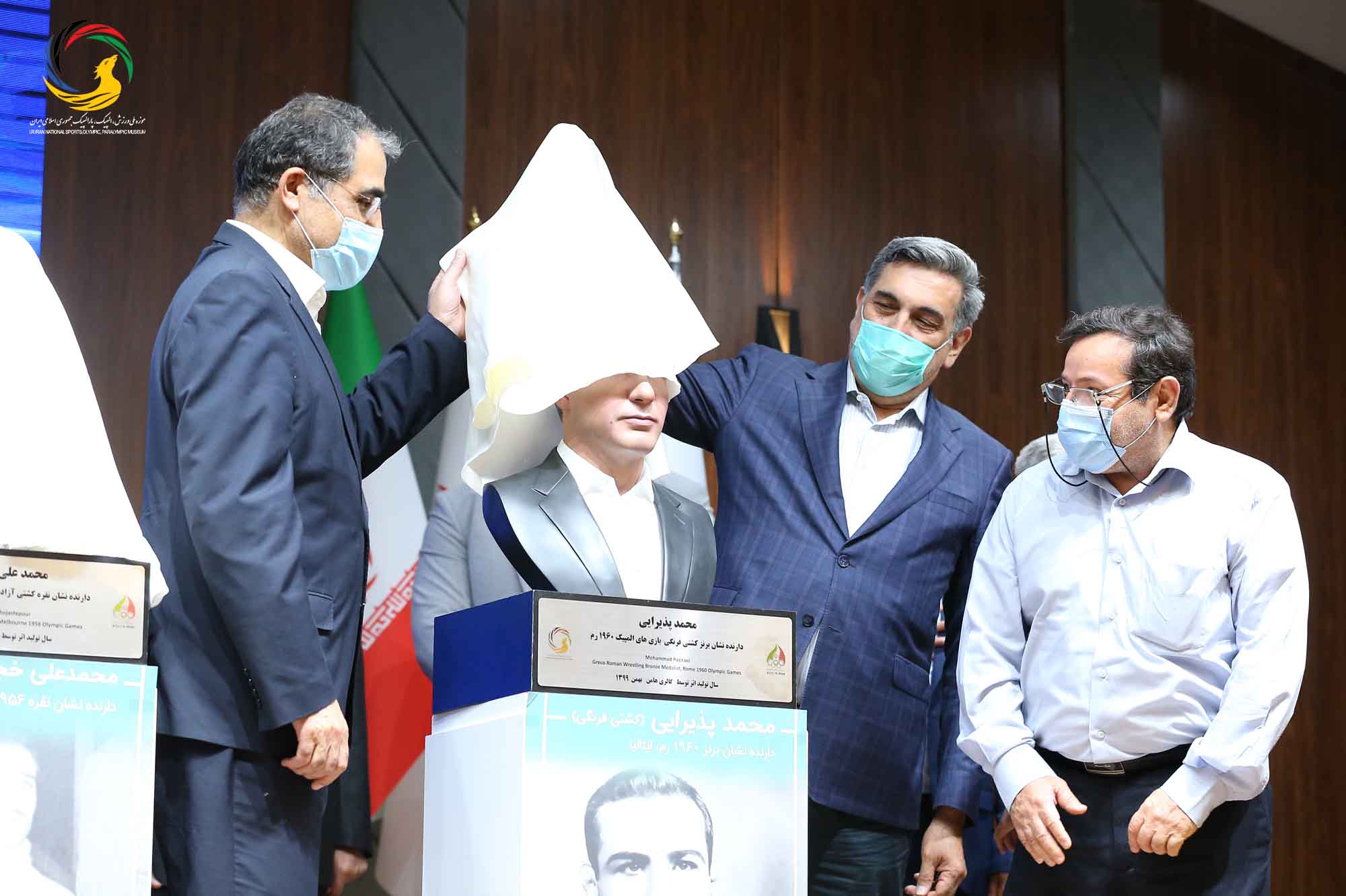 آئین رونمایی از سردیس ده نفر از قهرمانان تاریخ المپیک و پارالمپیک