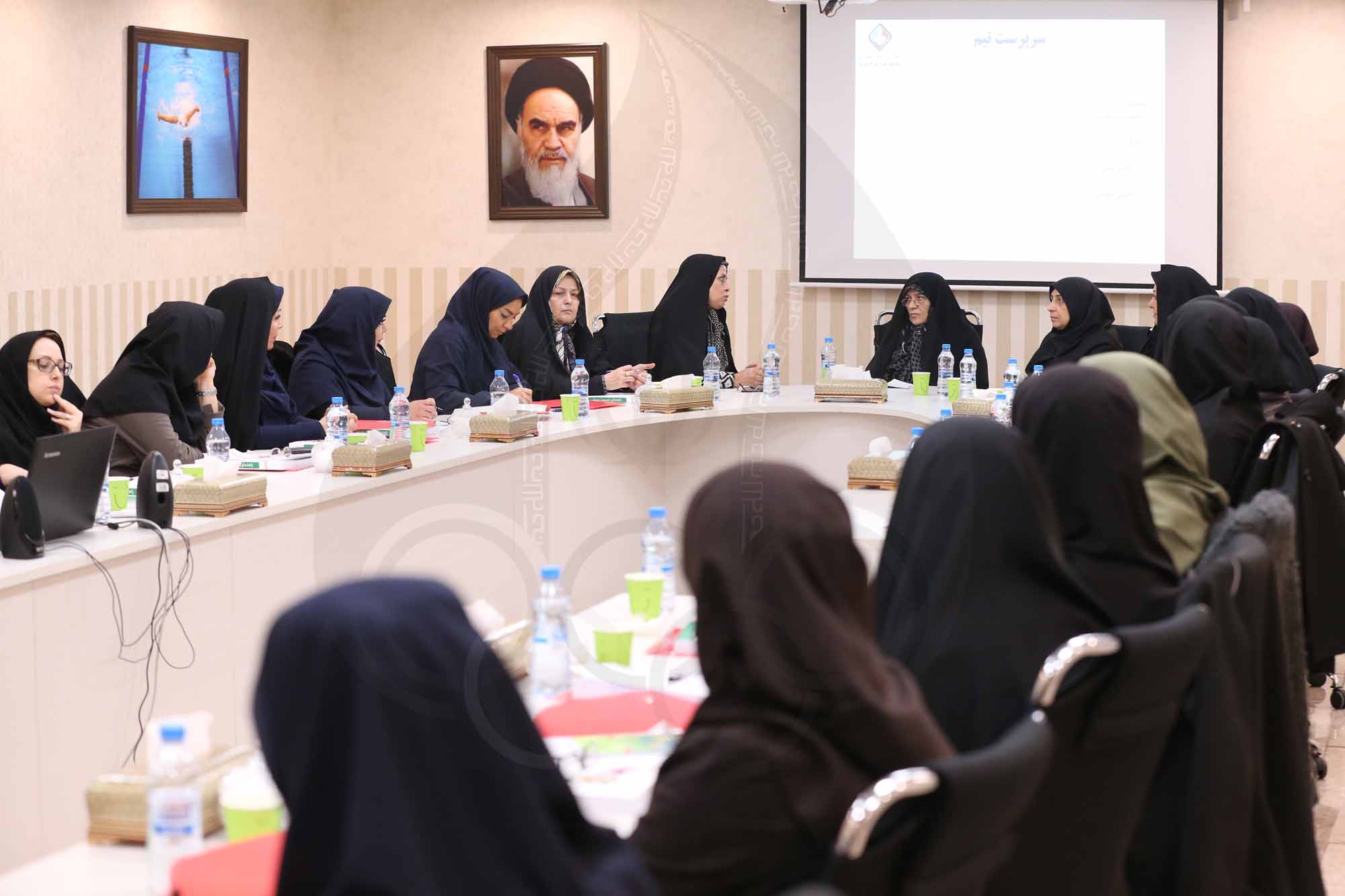 کمیسیون بانوان