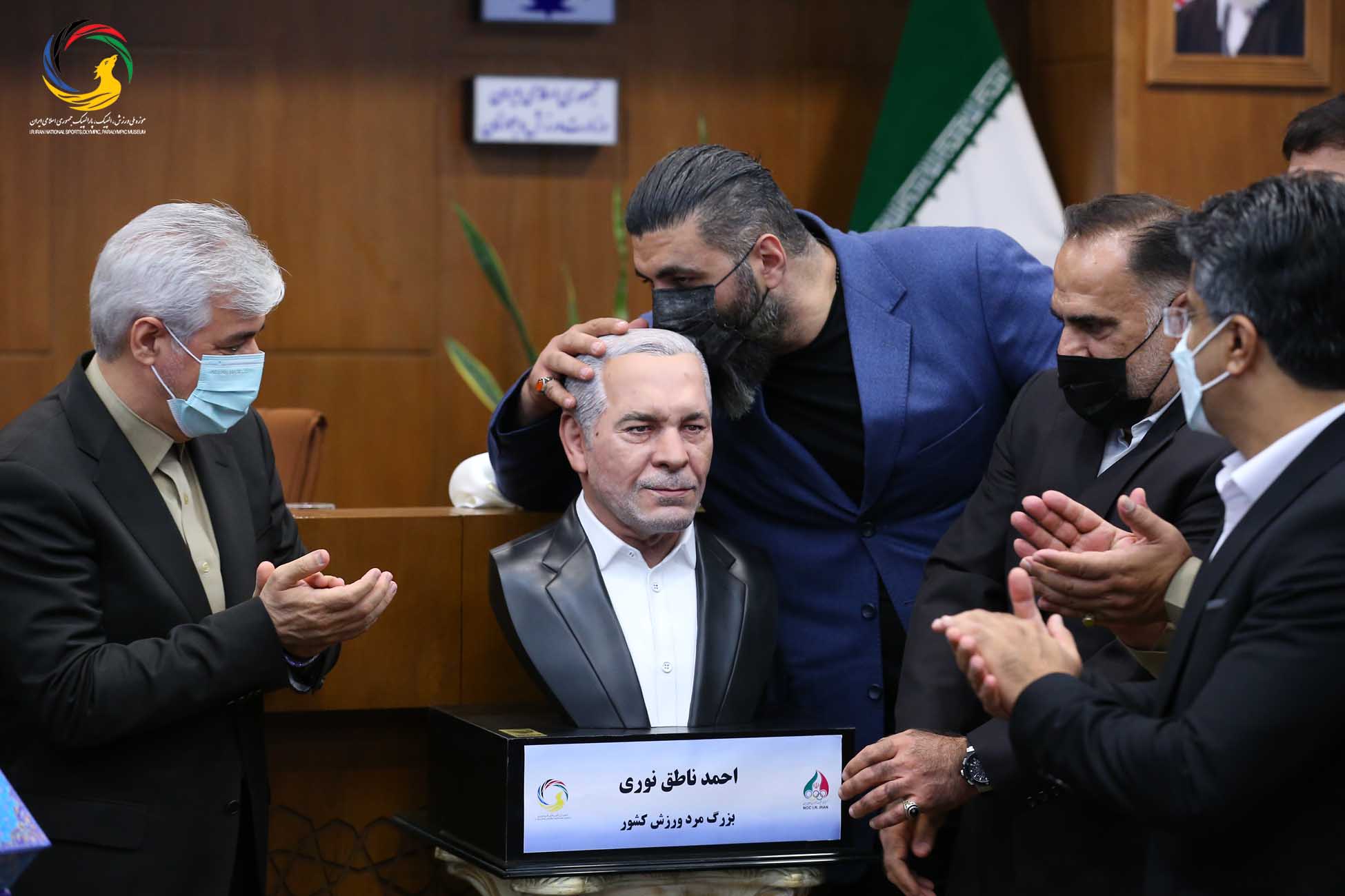 مراسم رونمایی از سردیس نام آوران بوکس کشور