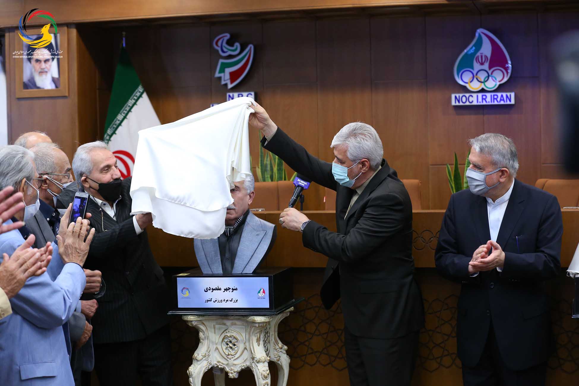 مراسم رونمایی از سردیس نام آوران بوکس کشور