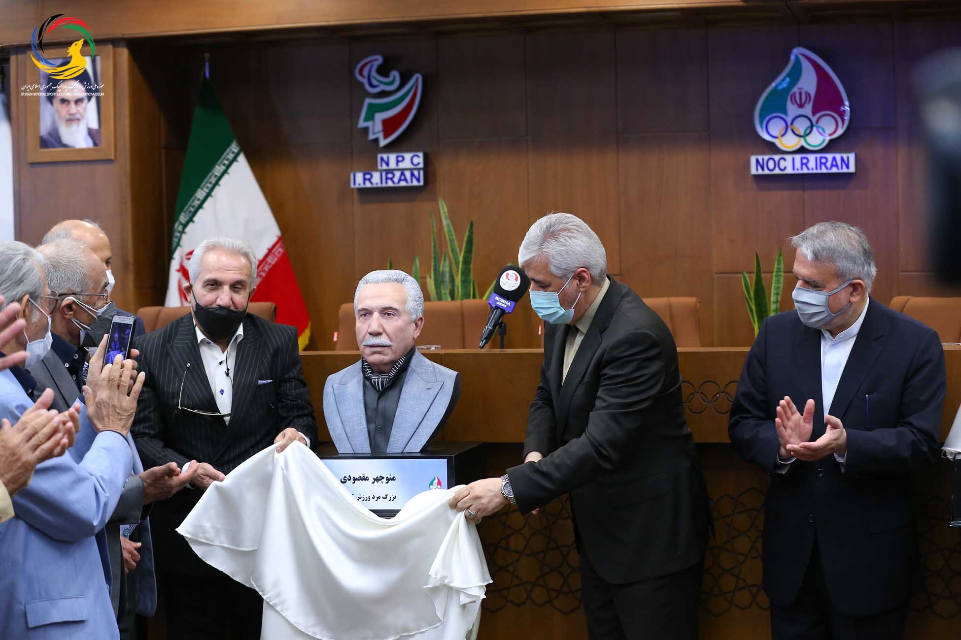 مراسم رونمایی از سردیس نام آوران بوکس کشور