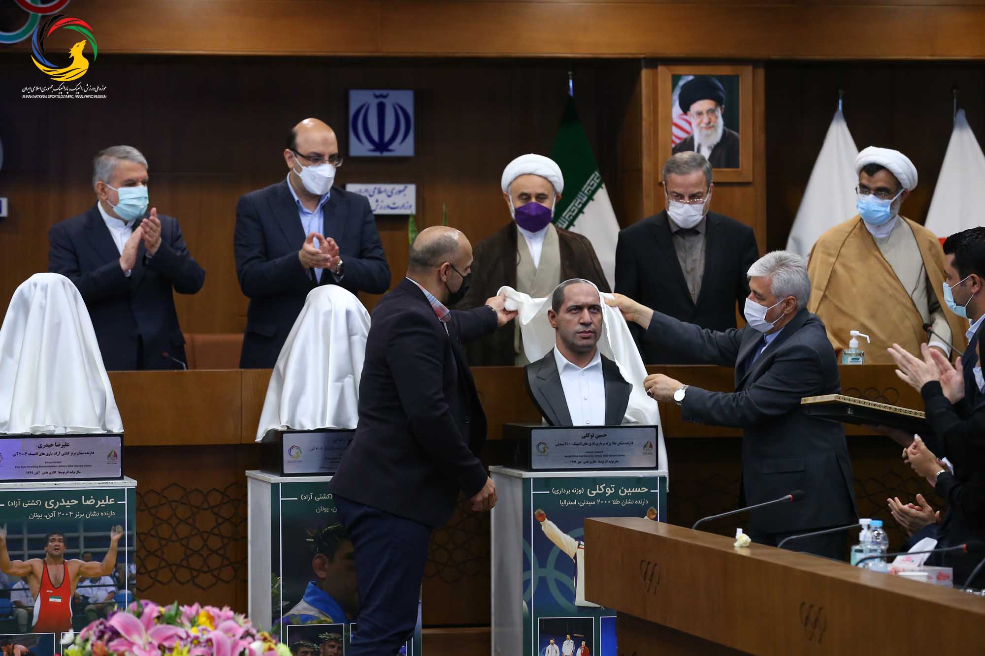 مراسم رونمایی از سردیس پنج تن از قهرمانان ورزش کشور