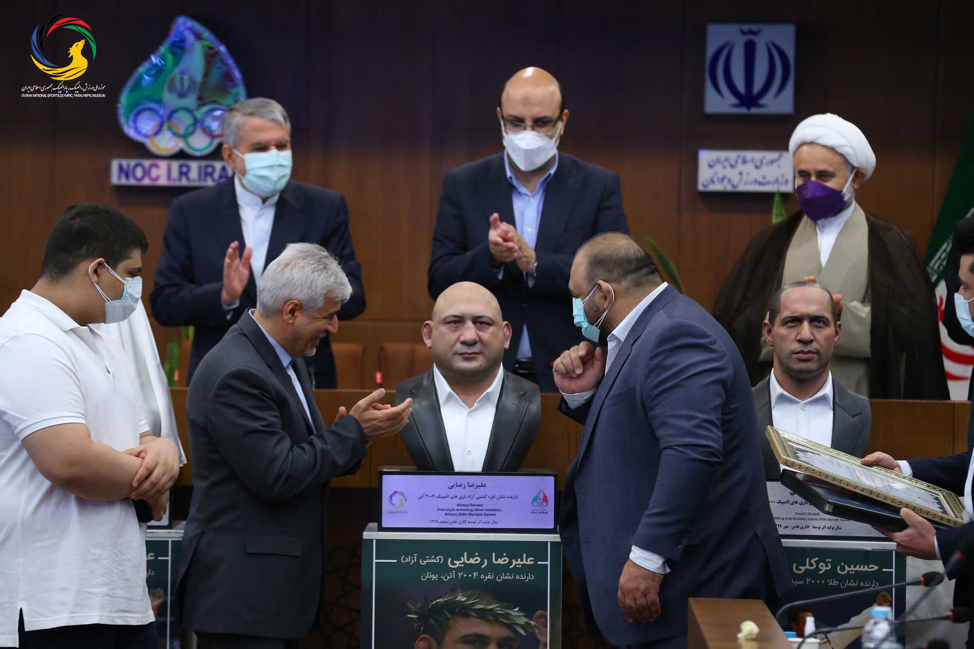 مراسم رونمایی از سردیس پنج تن از قهرمانان ورزش کشور