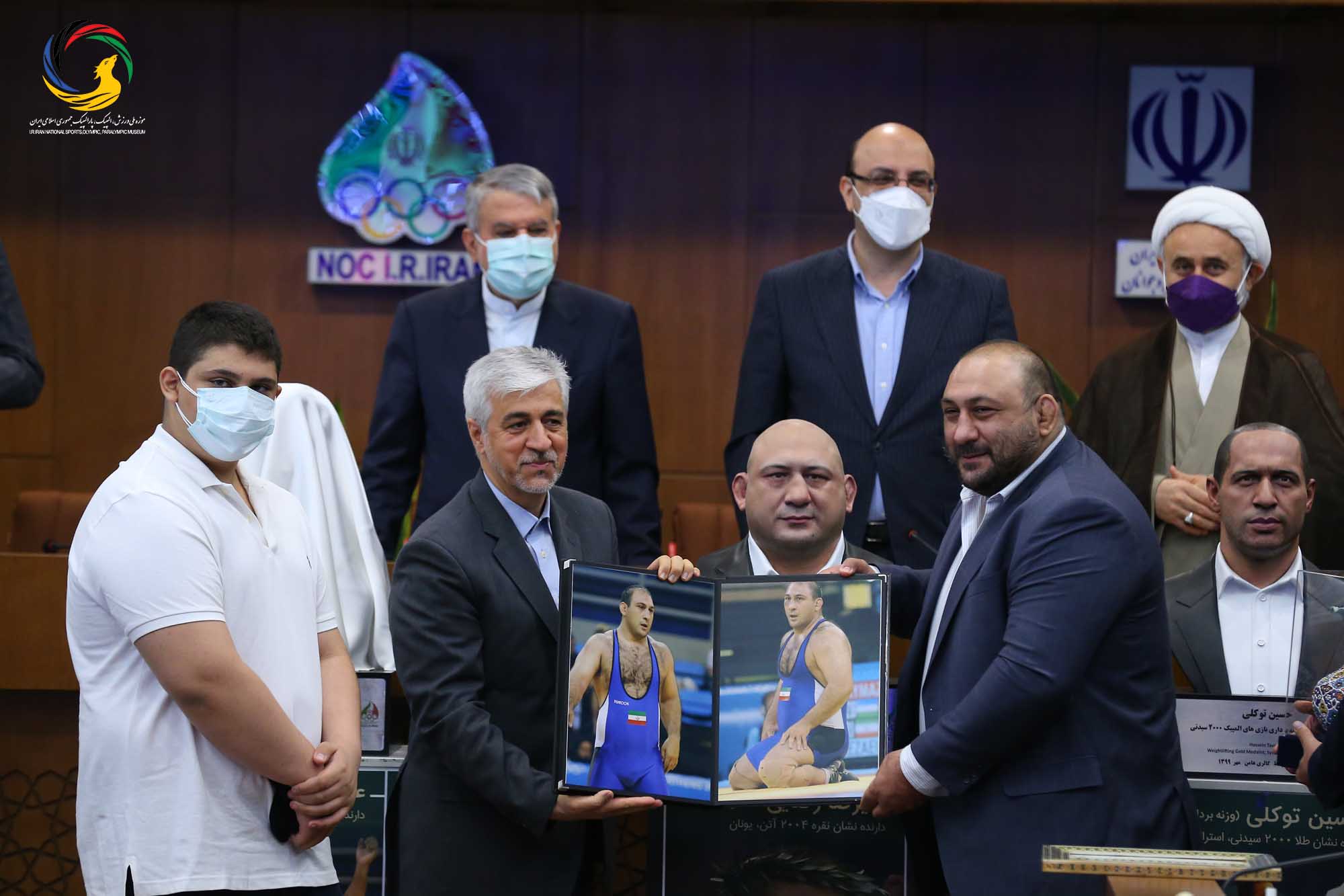 مراسم رونمایی از سردیس پنج تن از قهرمانان ورزش کشور