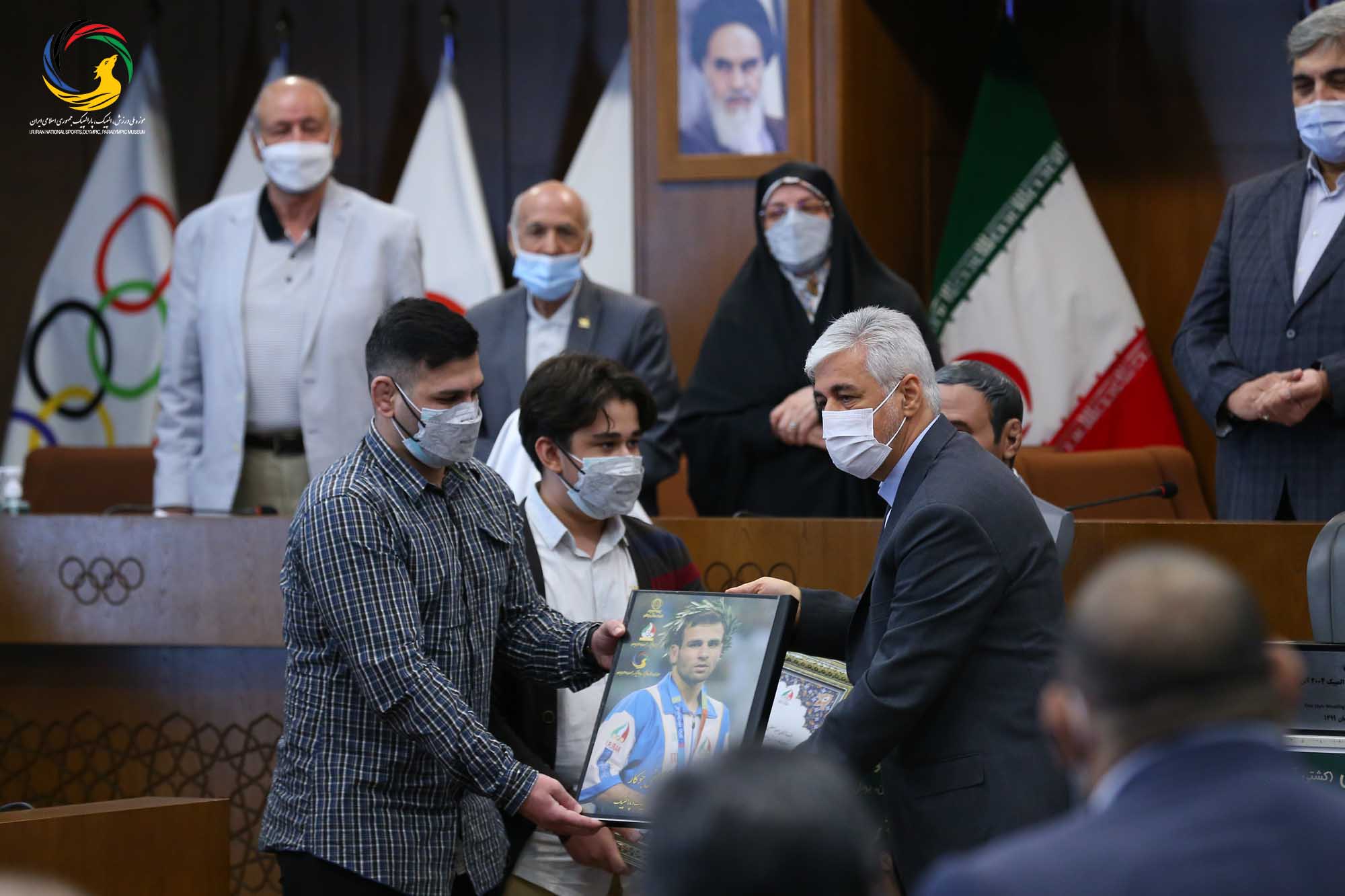 مراسم رونمایی از سردیس پنج تن از قهرمانان ورزش کشور