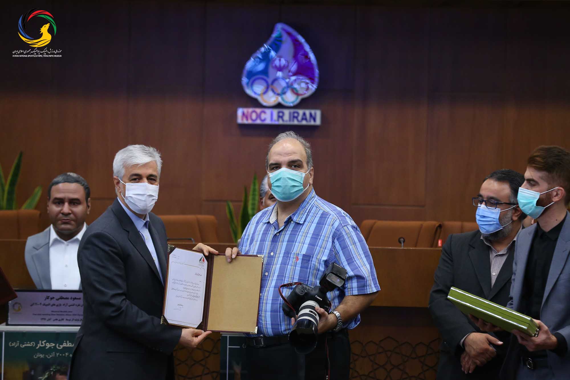 مراسم رونمایی از سردیس پنج تن از قهرمانان ورزش کشور