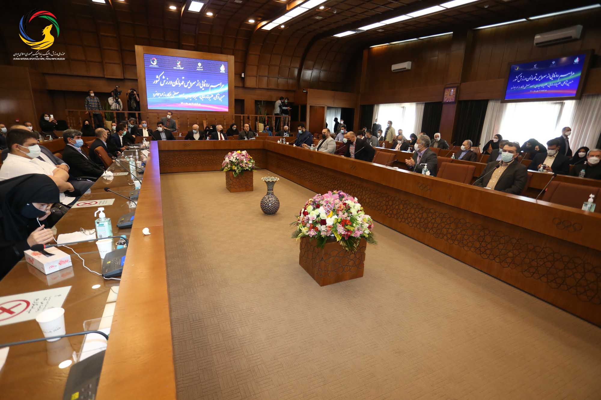 مراسم رونمایی از سردیس پنج تن از قهرمانان ورزش کشور