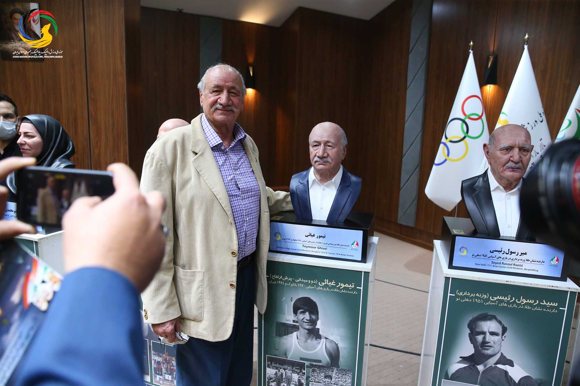 آئین رونمایی از سردیس طلایه داران بازی های آسیایی با حضور دکتر قالیباف