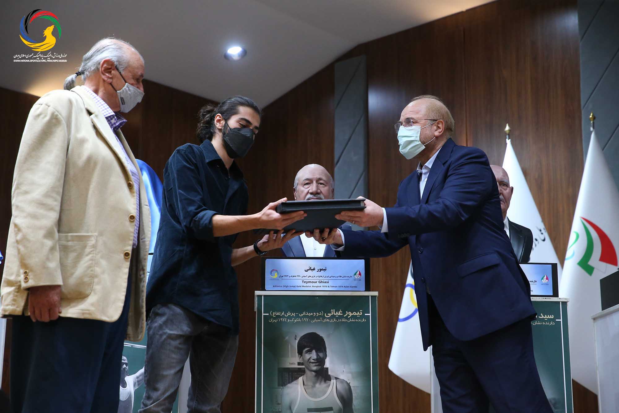 آئین رونمایی از سردیس طلایه داران بازی های آسیایی با حضور دکتر قالیباف