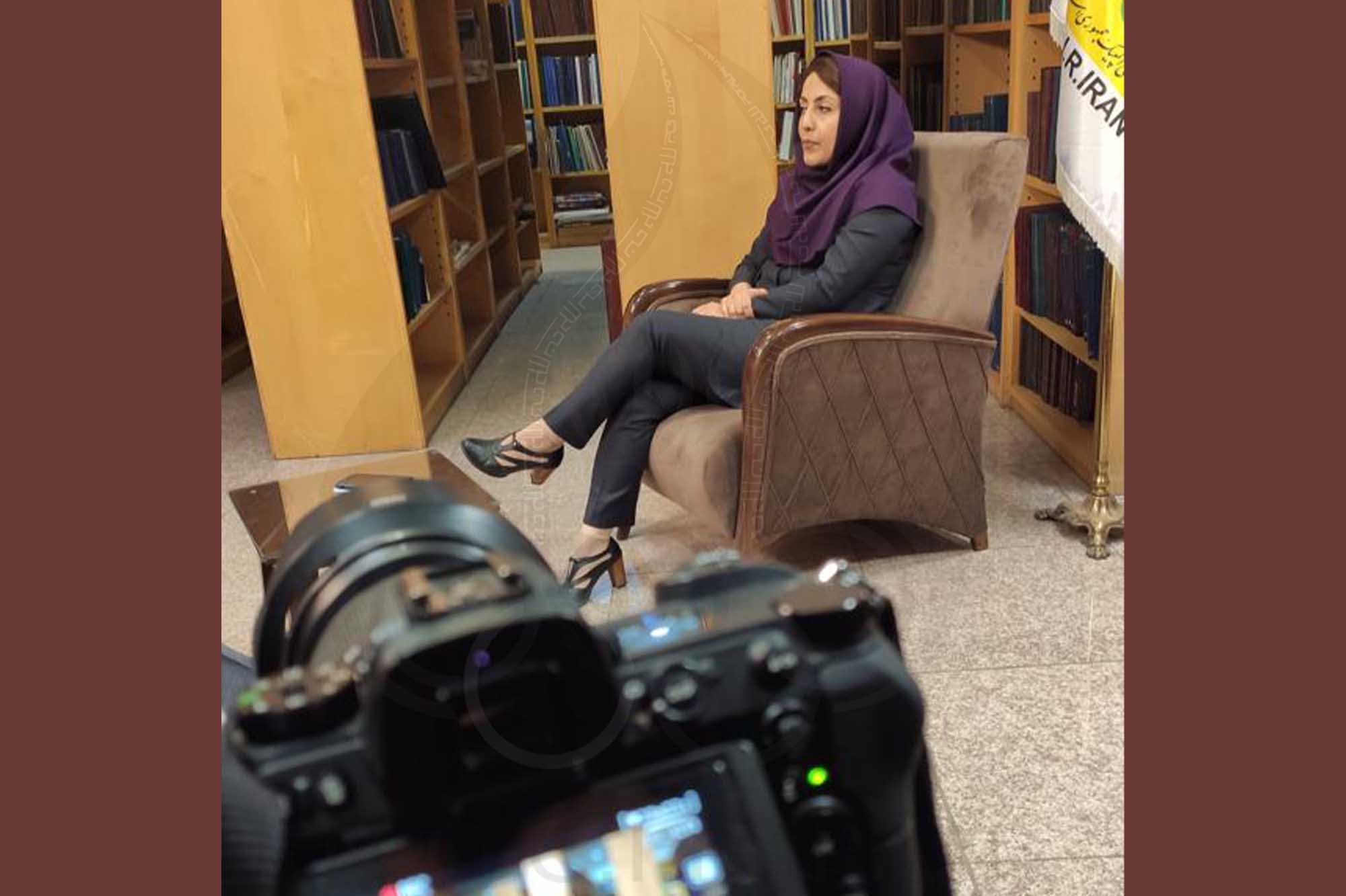 عاطفه اسلامیان