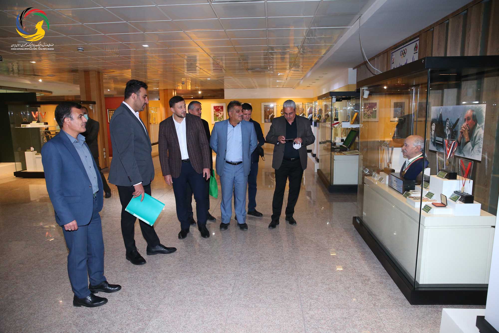 بازدید ایوان تیخن رئیس فدراسیون دو و میدانی بلاروس از موزه ملی ورزش، المپیک، پارالمپیک