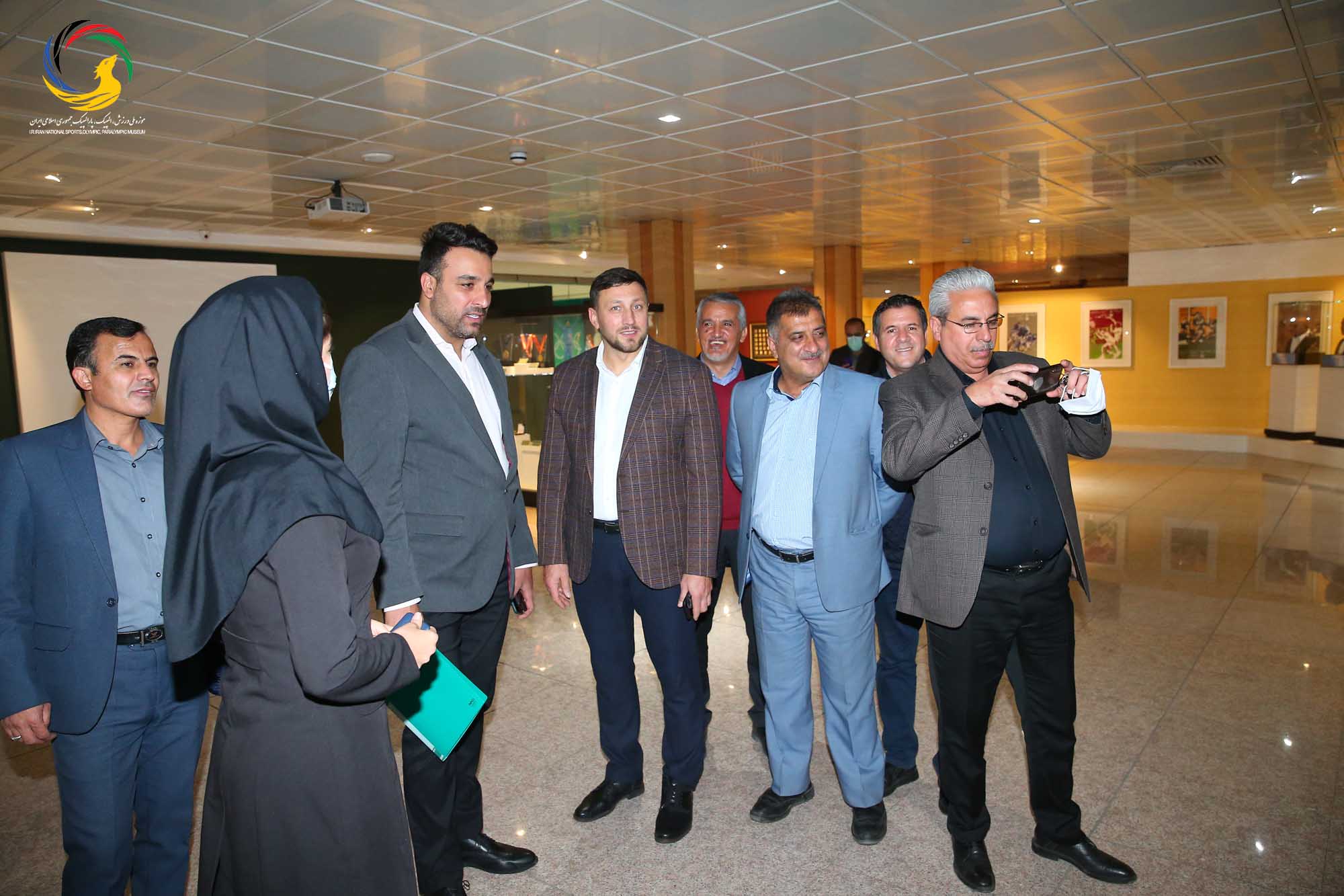 بازدید ایوان تیخن رئیس فدراسیون دو و میدانی بلاروس از موزه ملی ورزش، المپیک، پارالمپیک