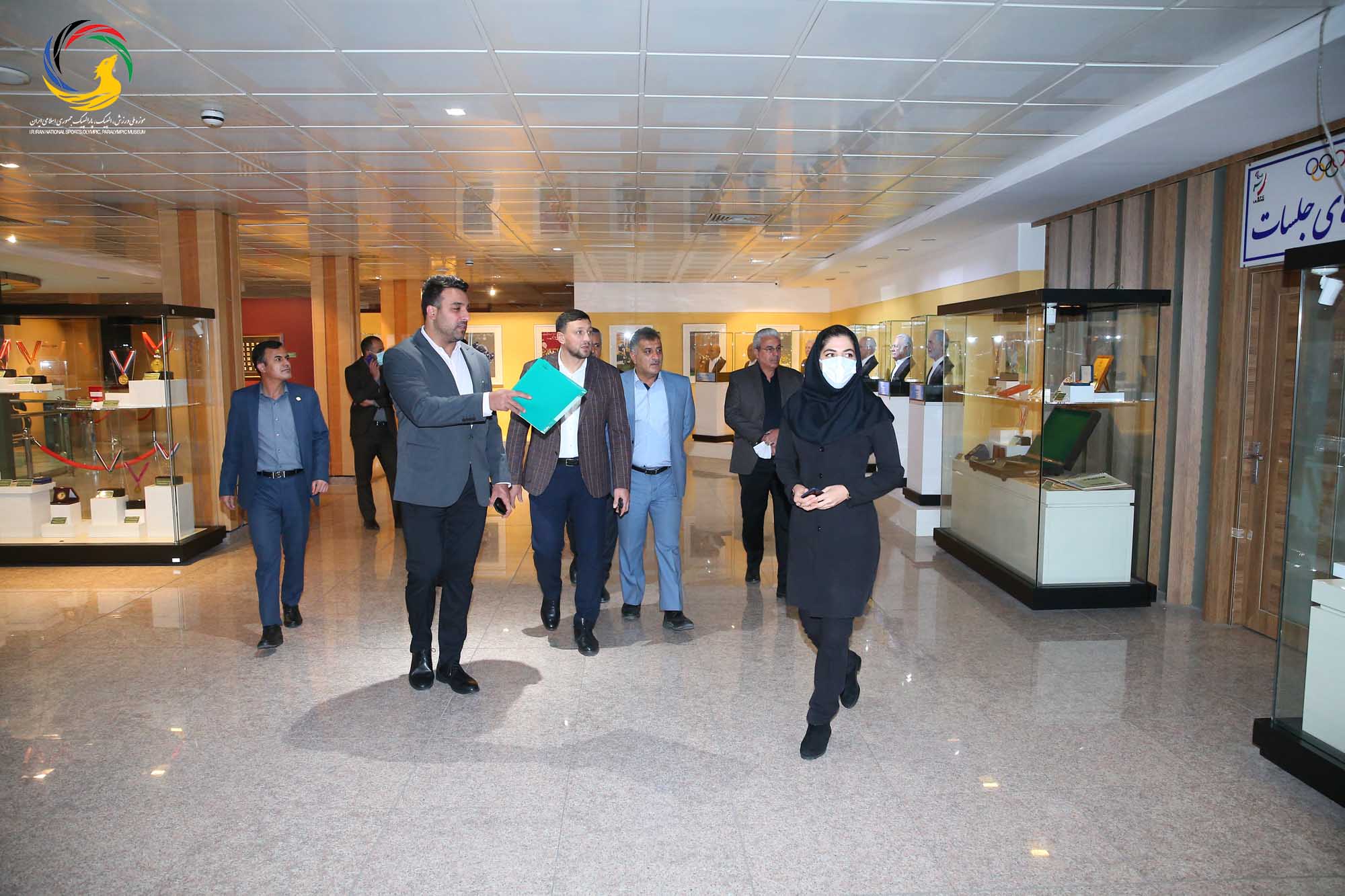 بازدید ایوان تیخن رئیس فدراسیون دو و میدانی بلاروس از موزه ملی ورزش، المپیک، پارالمپیک
