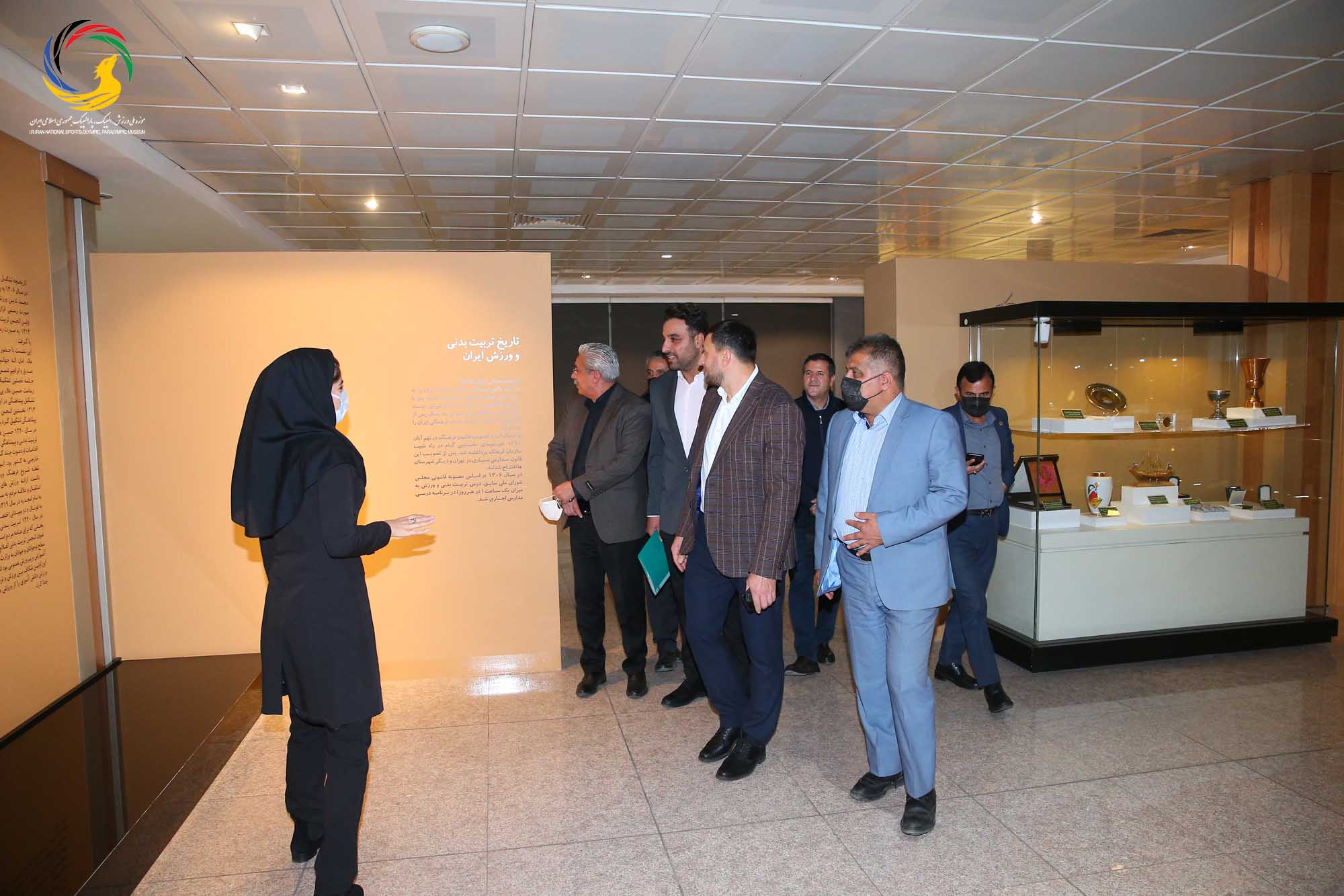 بازدید ایوان تیخن رئیس فدراسیون دو و میدانی بلاروس از موزه ملی ورزش، المپیک، پارالمپیک