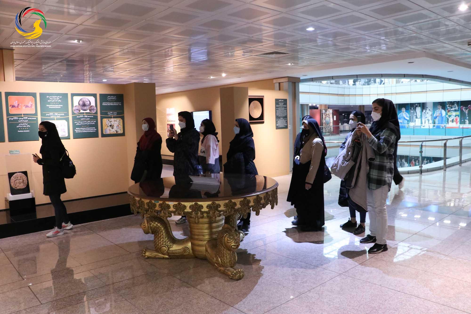بازدید نخبگان دانشکده فنی و حرفه ای شریعتی از موزه ملی ورزش، المپیک، پارالمپیک