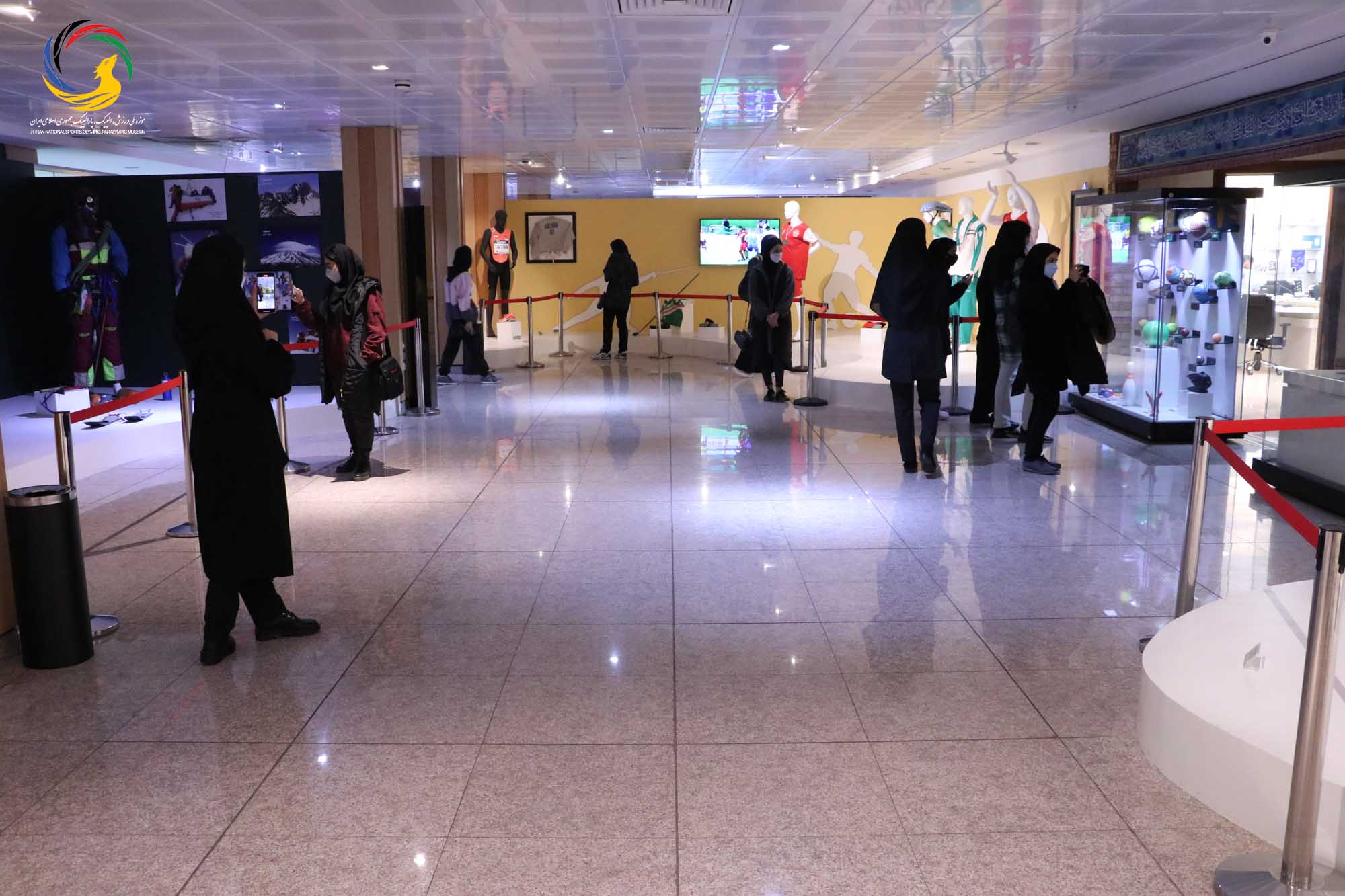 بازدید نخبگان دانشکده فنی و حرفه ای شریعتی از موزه ملی ورزش، المپیک، پارالمپیک