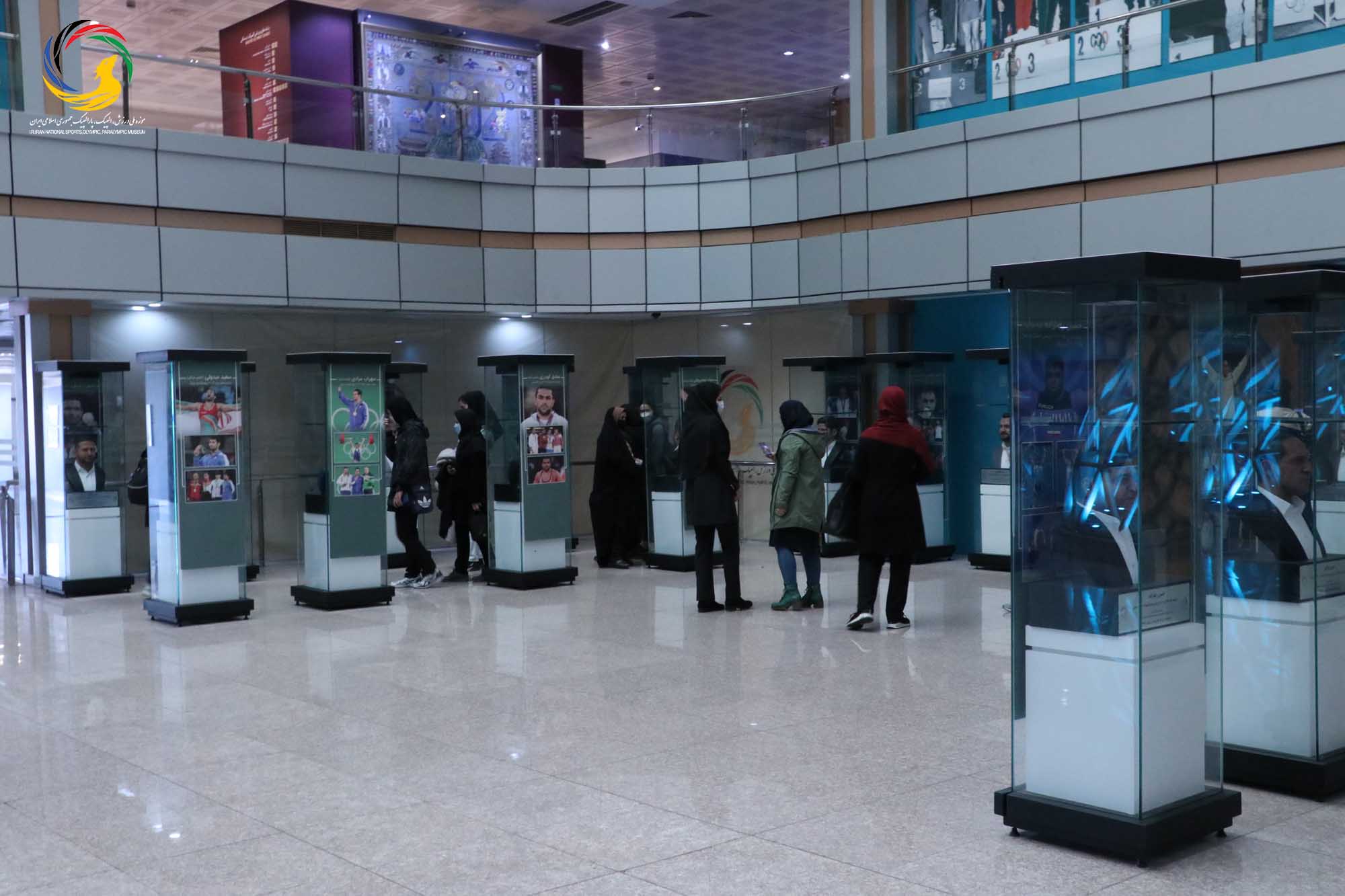 بازدید نخبگان دانشکده فنی و حرفه ای شریعتی از موزه ملی ورزش، المپیک، پارالمپیک