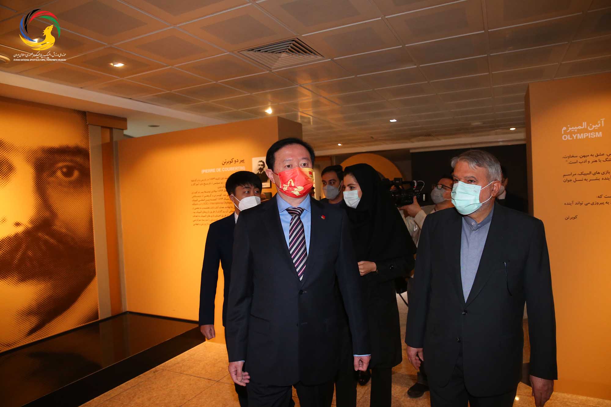 بازدید سفیر کشور چین و هیئت همراه از موزه ملی ورزش، المپیک، پارالمپیک