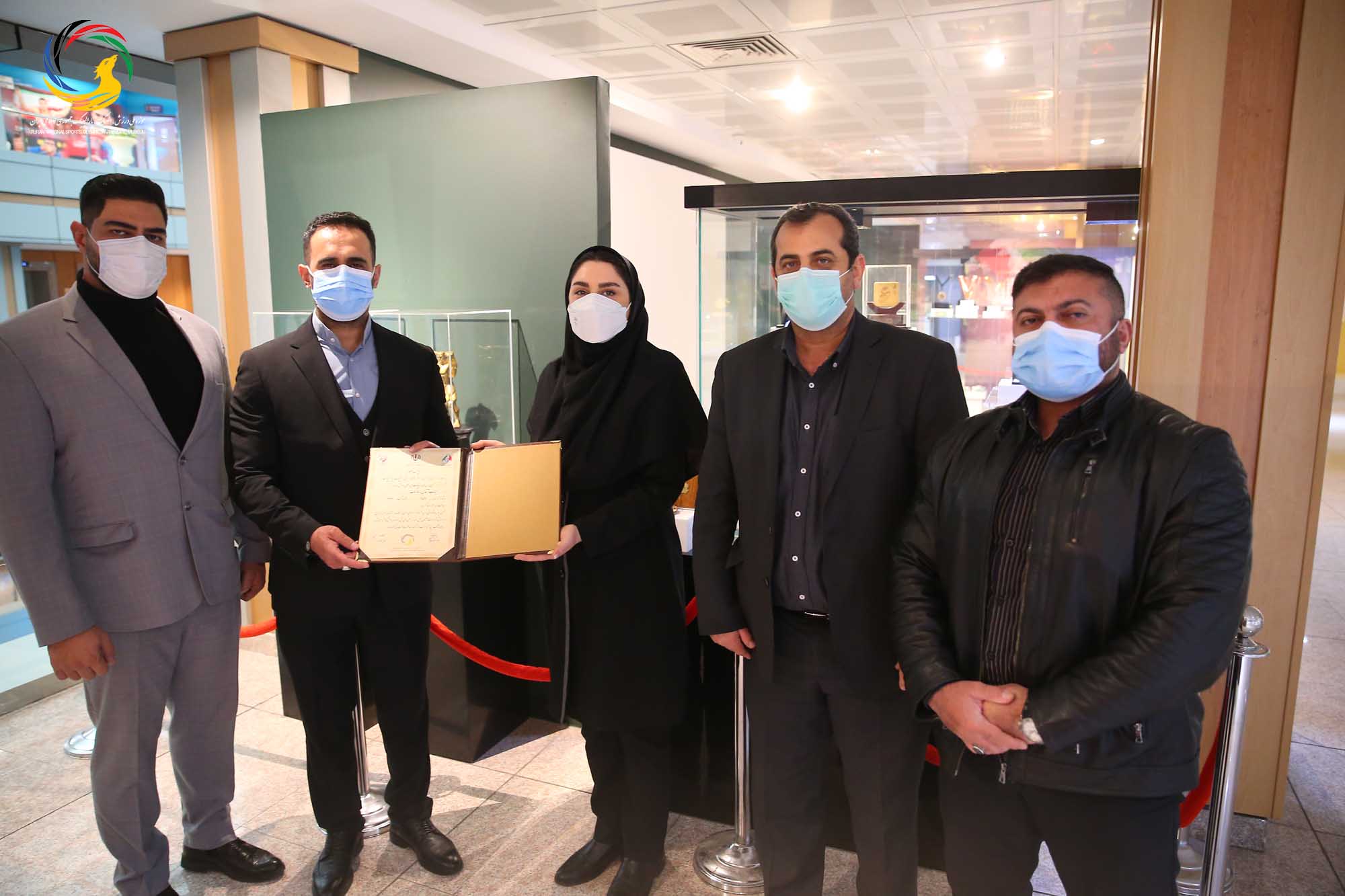 اهدایی رضا لک قهرمان پرورش اندام به موزه ملی ورزش، المپیک، پارالمپیک