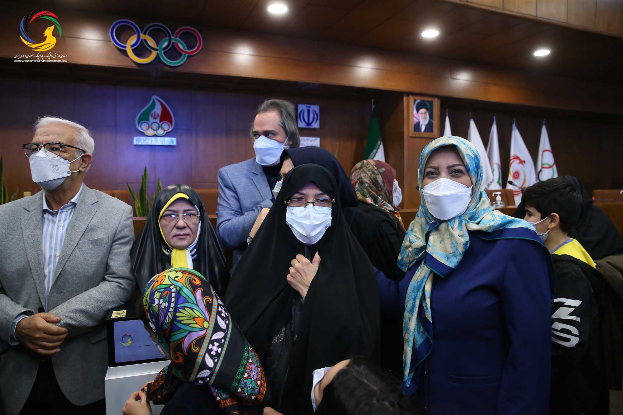 مراسم رونمایی از سردیس چهره ماندگار ورزش ایران سرکار خانم طاهره طاهریان