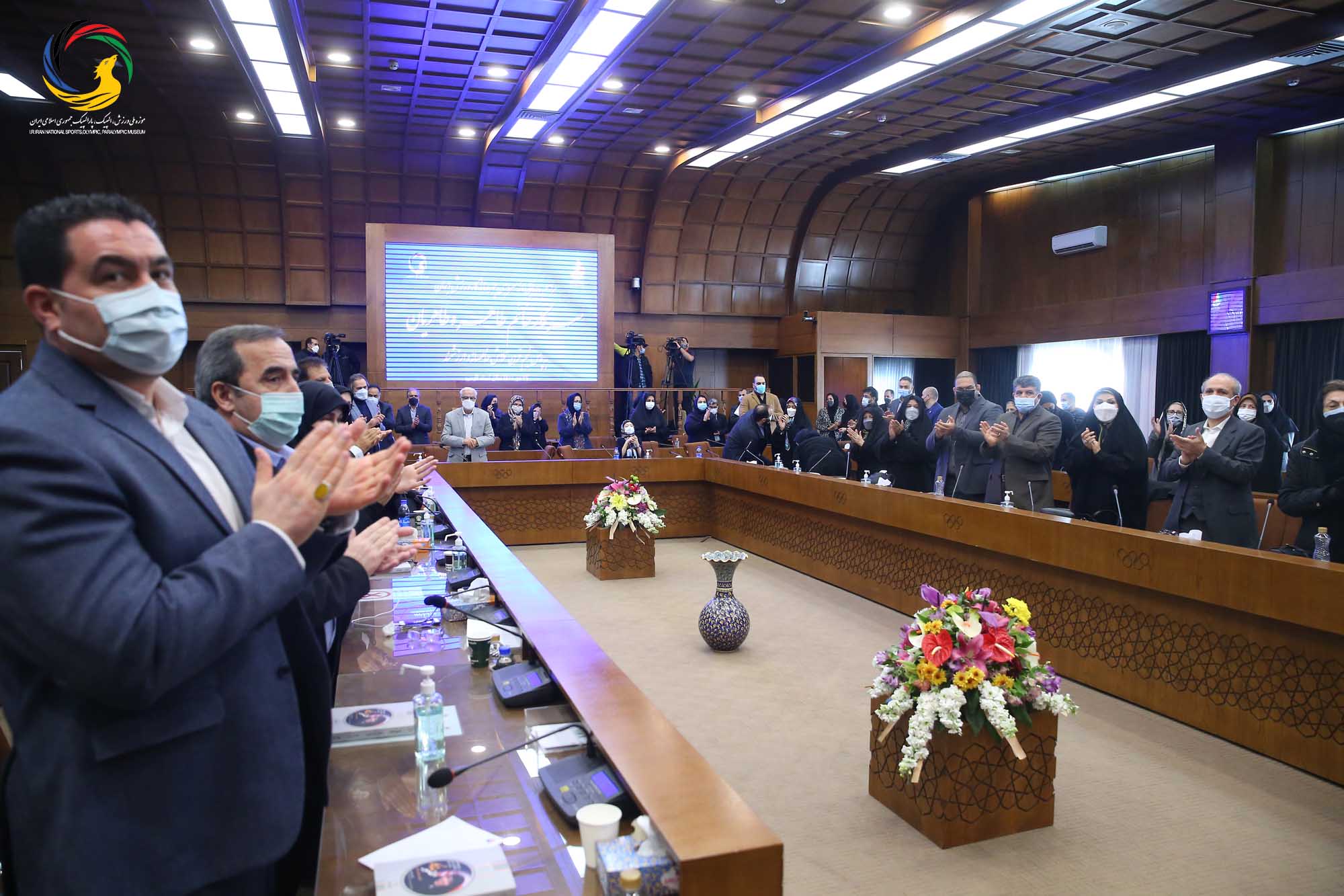 مراسم رونمایی از سردیس چهره ماندگار ورزش ایران سرکار خانم طاهره طاهریان