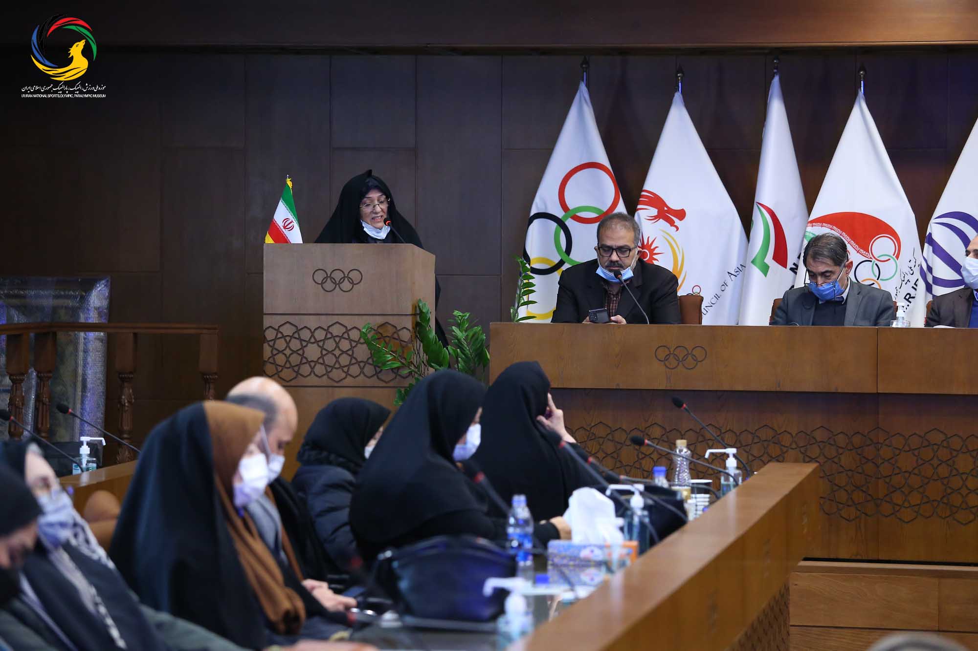 مراسم رونمایی از سردیس چهره ماندگار ورزش ایران سرکار خانم طاهره طاهریان