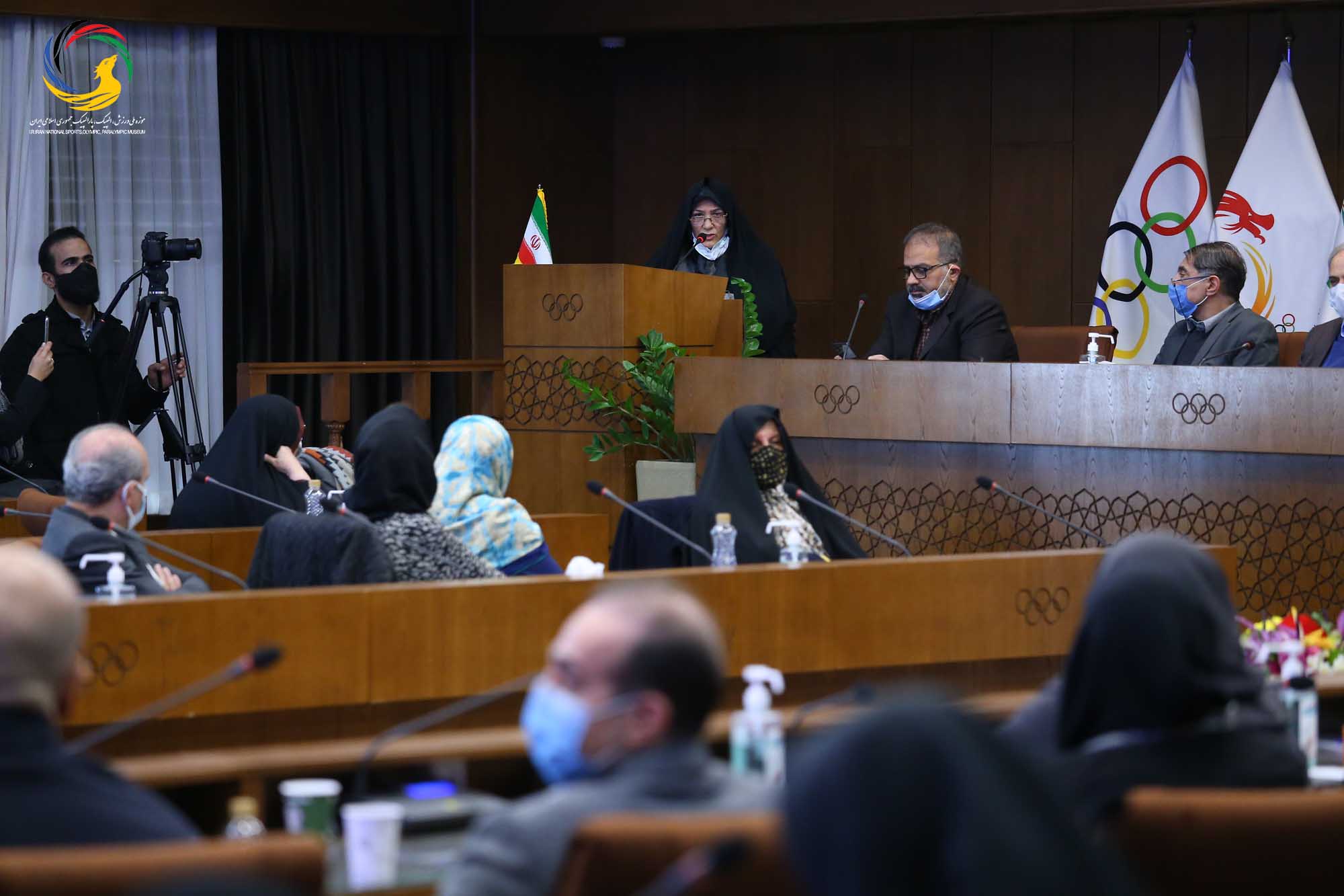 مراسم رونمایی از سردیس چهره ماندگار ورزش ایران سرکار خانم طاهره طاهریان