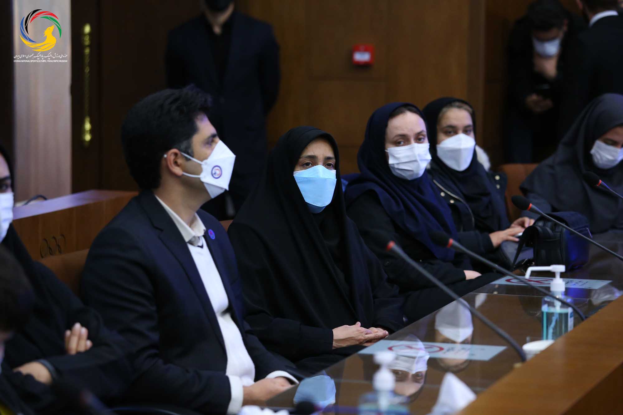 مراسم رونمایی از سردیس چهره ماندگار ورزش ایران سرکار خانم طاهره طاهریان