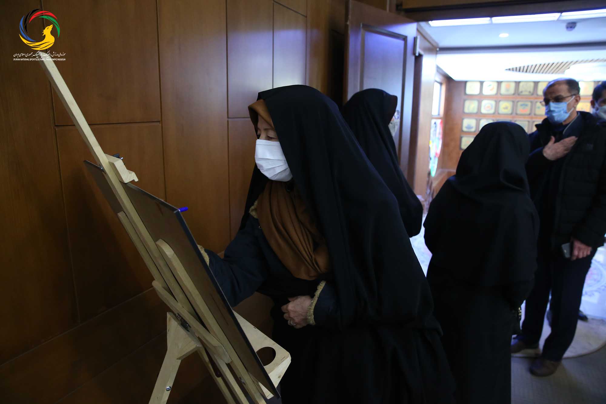 مراسم رونمایی از سردیس چهره ماندگار ورزش ایران سرکار خانم طاهره طاهریان