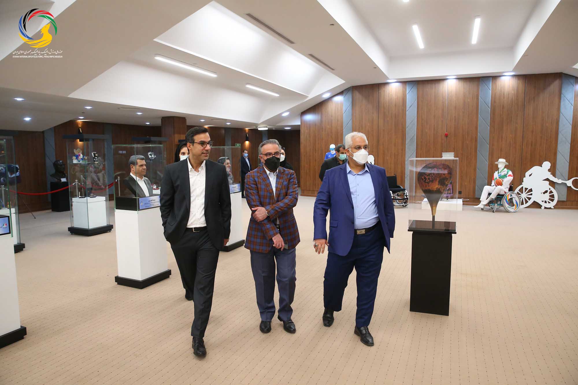 بازدید ریاست اتاق بازرگانی ایران و قطر از موزه ملی ورزش، المپیک، پارالمپیک