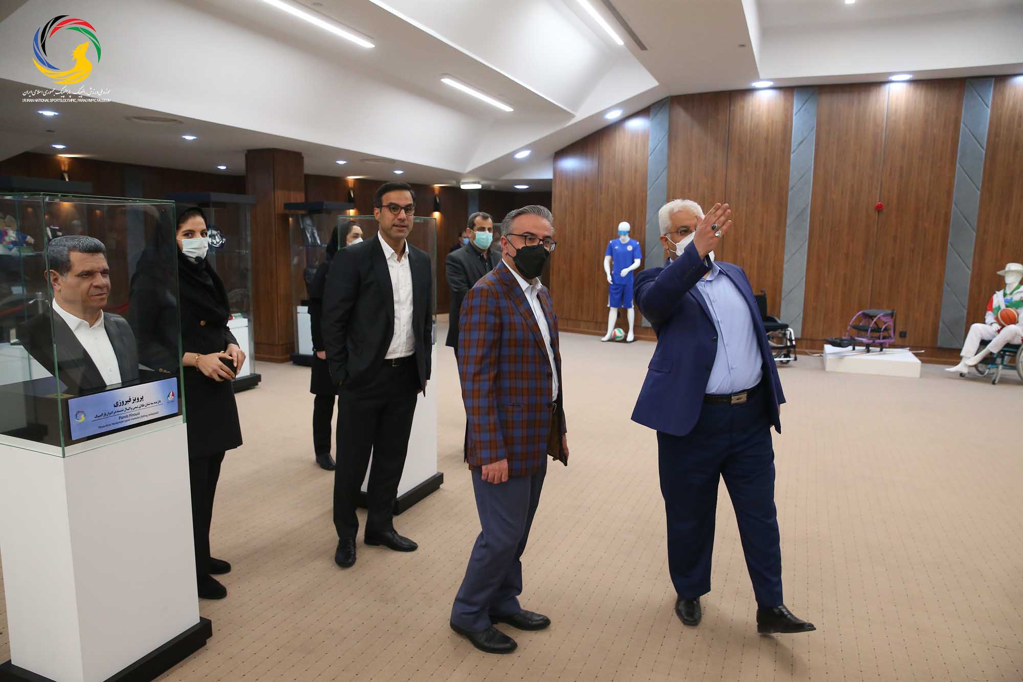 بازدید ریاست اتاق بازرگانی ایران و قطر از موزه ملی ورزش، المپیک، پارالمپیک