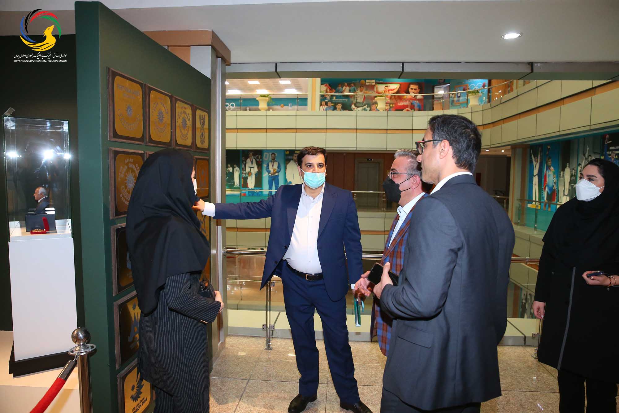 بازدید ریاست اتاق بازرگانی ایران و قطر از موزه ملی ورزش، المپیک، پارالمپیک