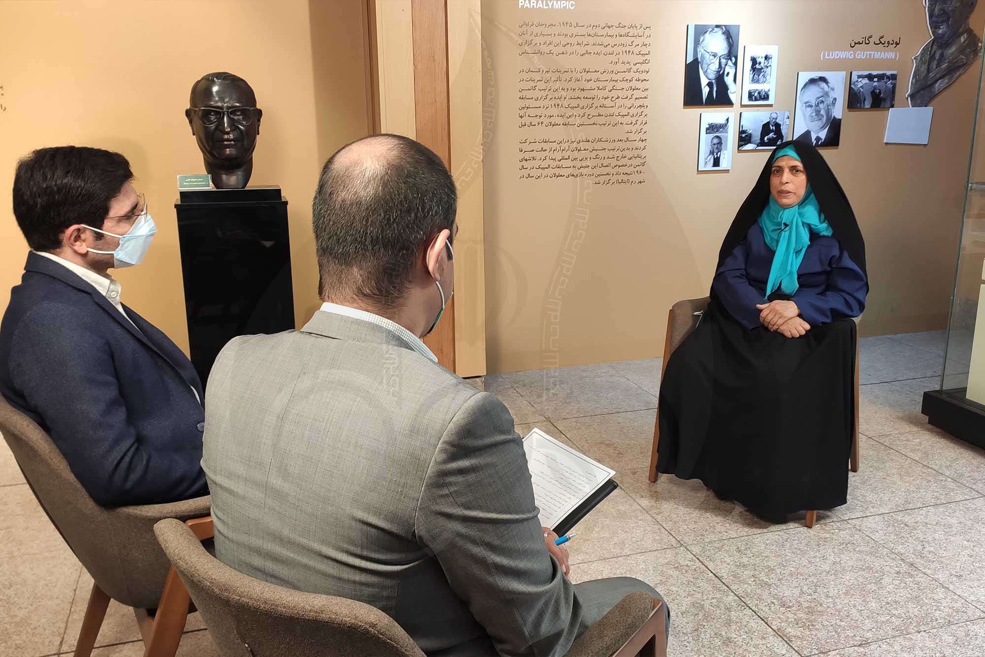 مهین فرهادی زاد