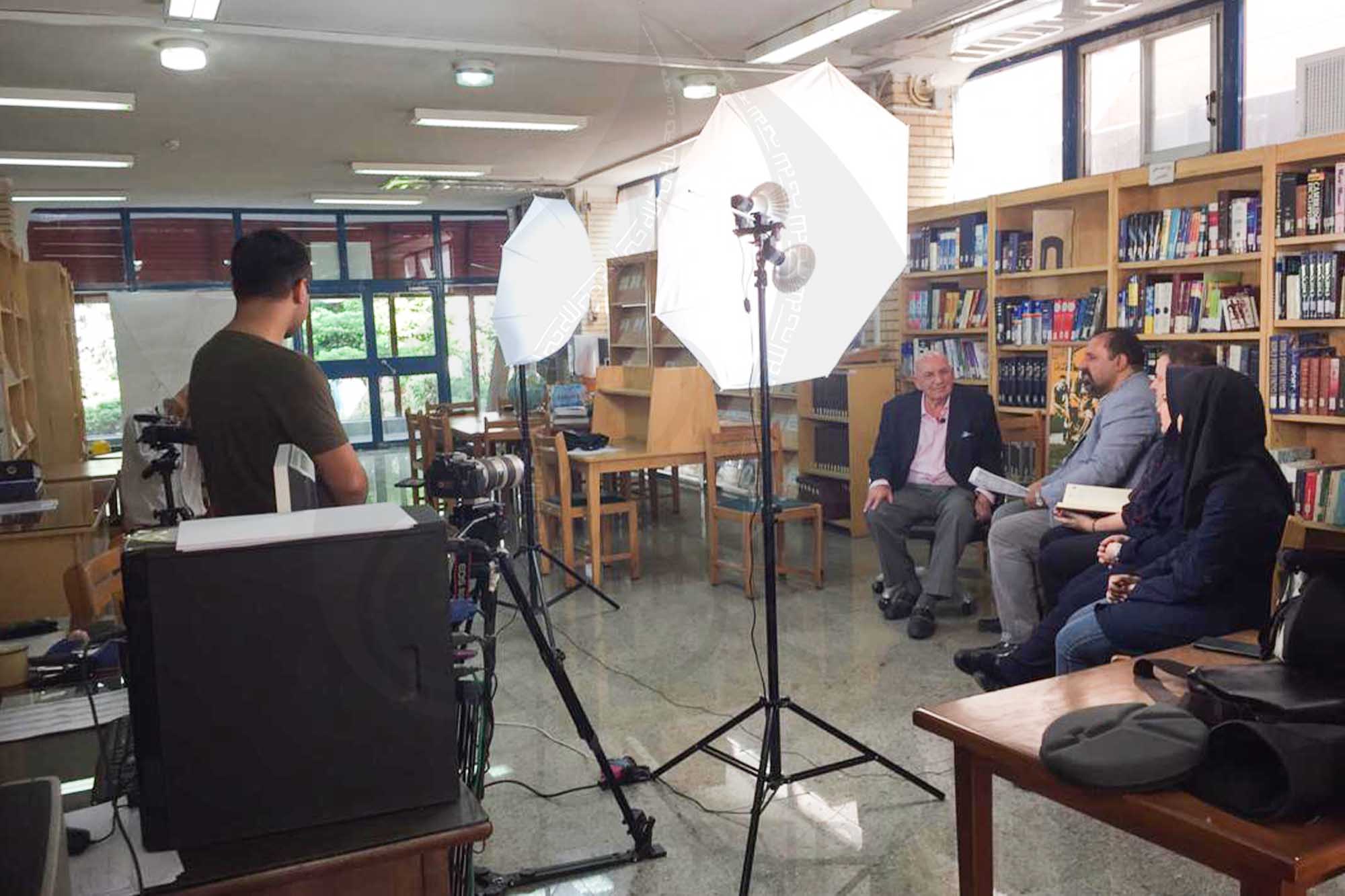 حشمت مهاجرانی