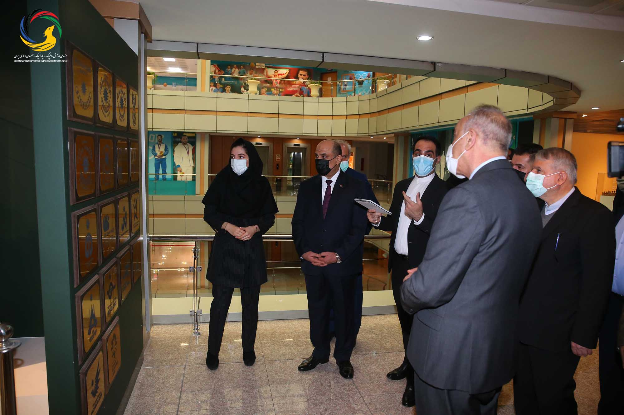 بازدید رئیس و دبیرکل کمیته ملی المپیک عراق از موزه ملی ورزش المپیک و پارالمپیک
