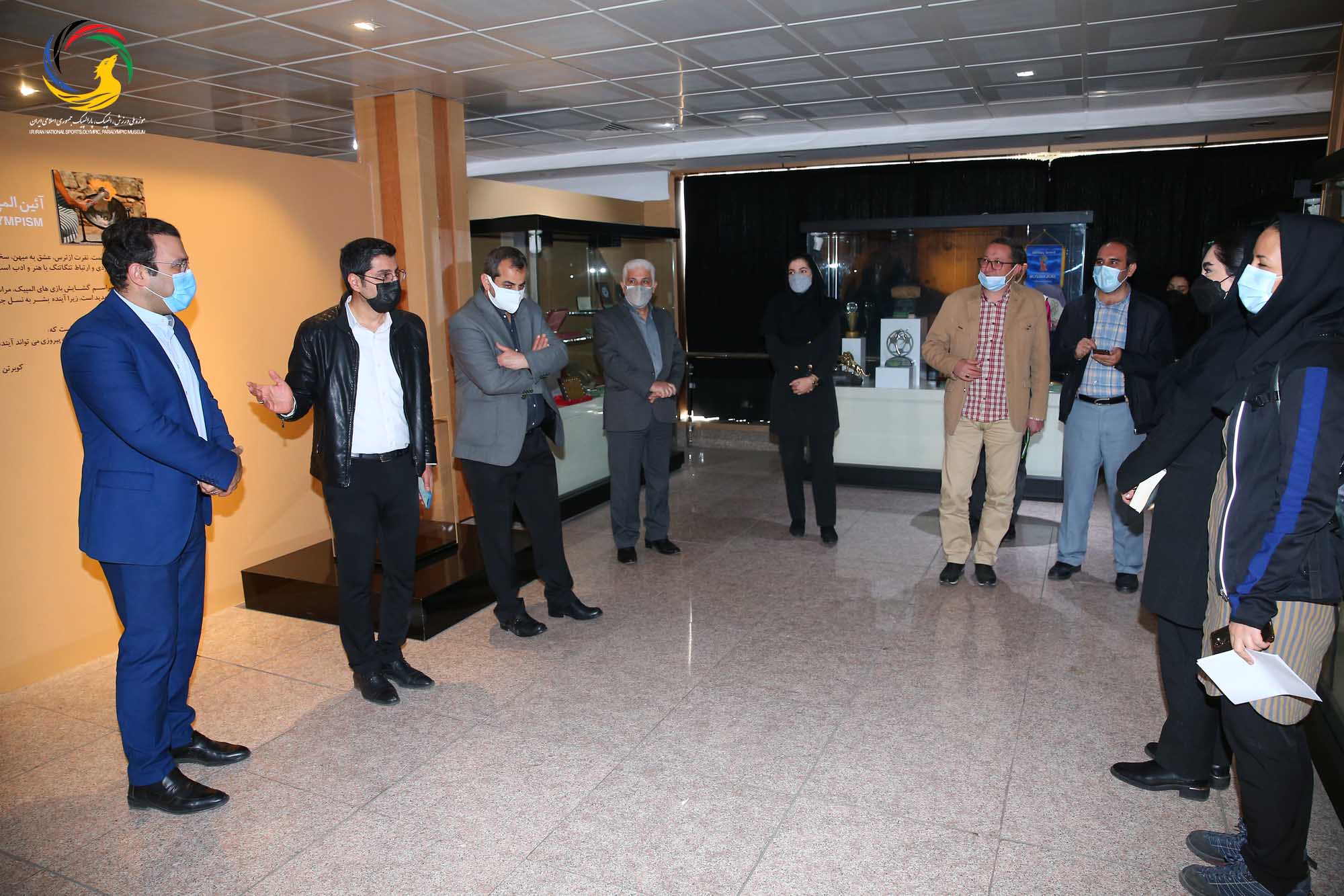 بازدید جمعی از کارشناسان دانشگاه صنعتی امیر کبیر از موزه ملی ورزش، المپیک، پارالمپیک