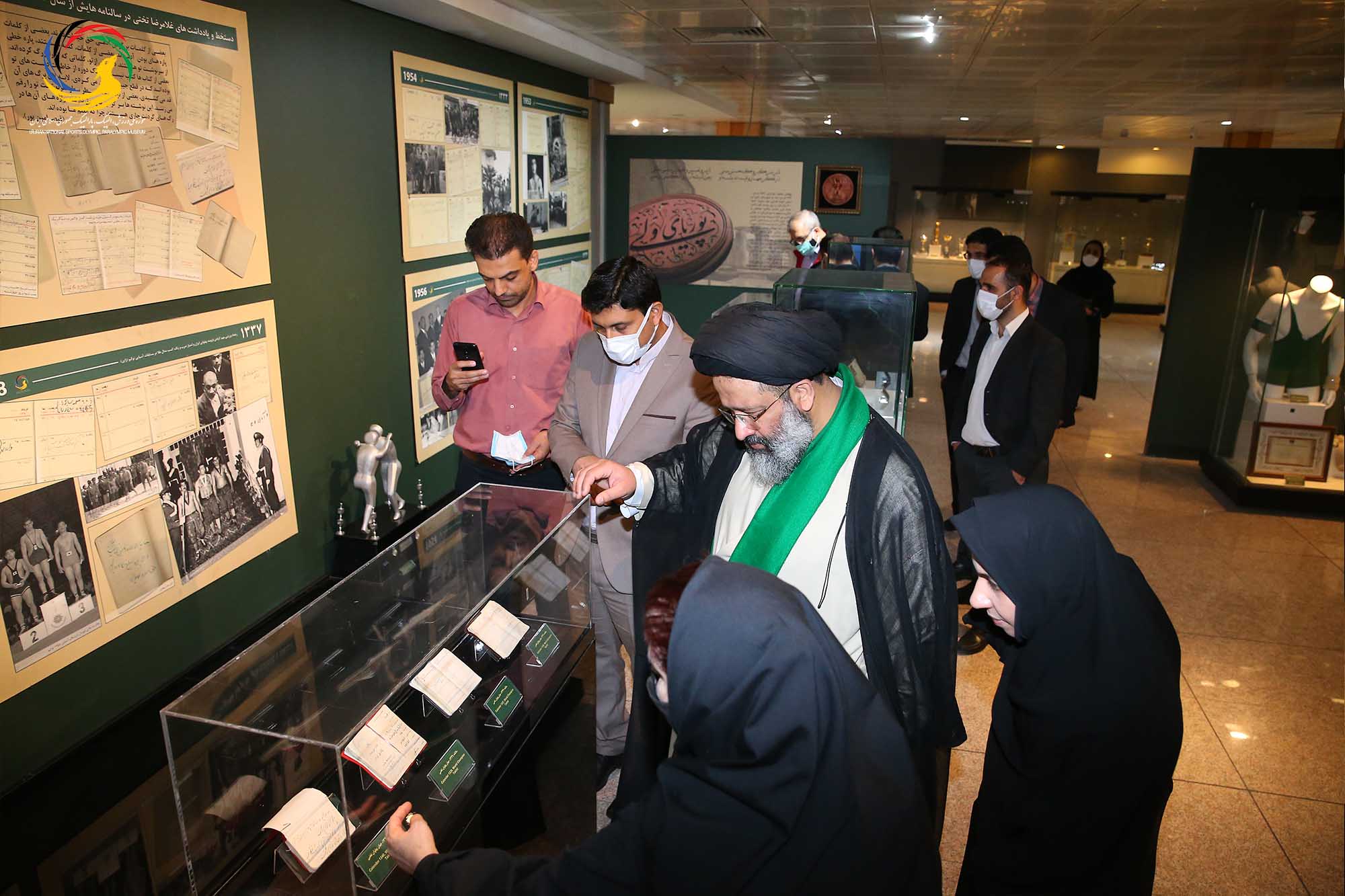 بازدید مدیران، معاون و کارکنان حوزه ستادی در سازمان سما دانشگاه آزاد اسلامی