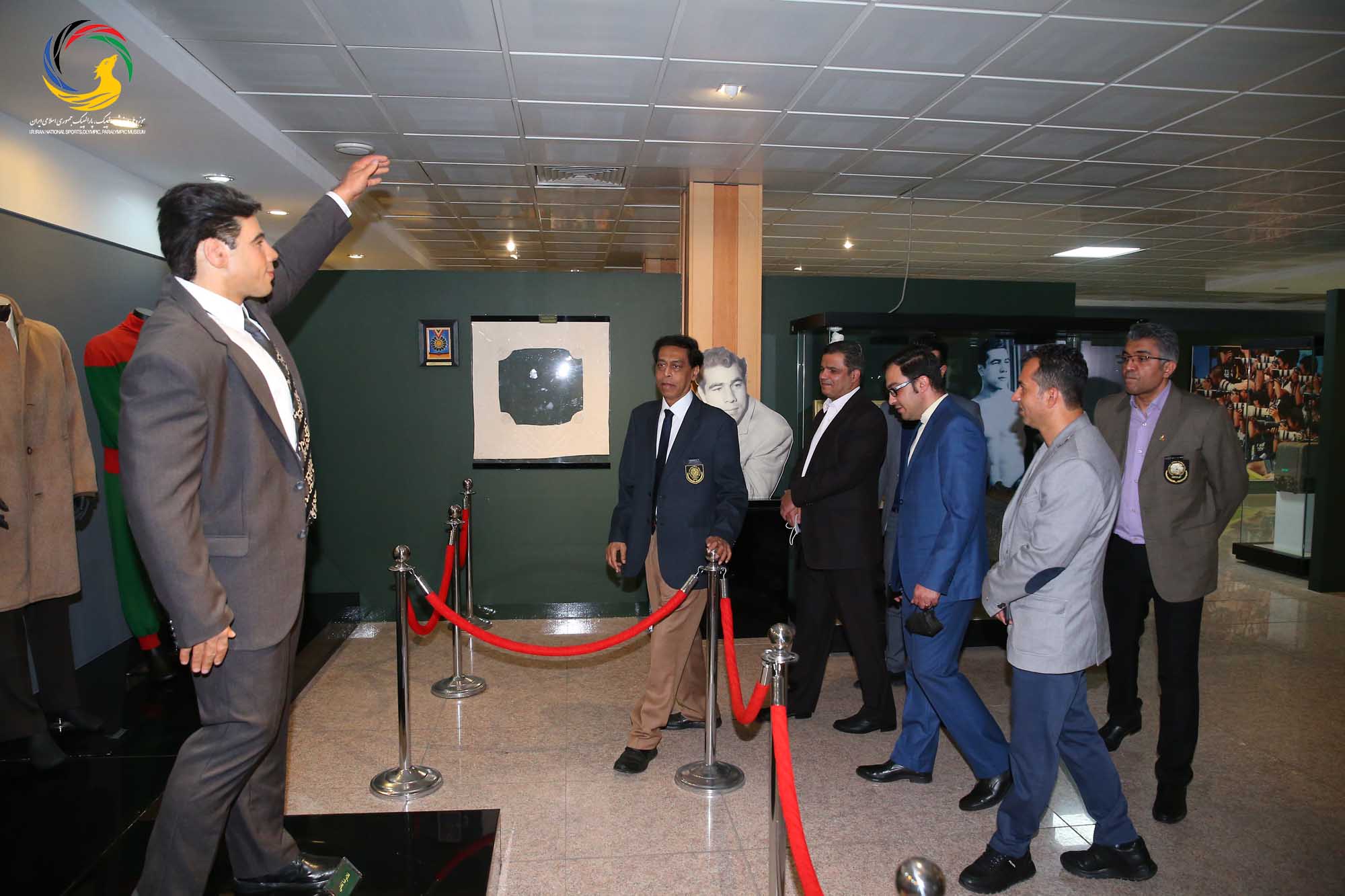 بازدید عبدالحلیم بن قادر رئیس فدراسیون سپک تاکرای آسیا از موزه ملی ورزش، المپیک، پارالمپیک