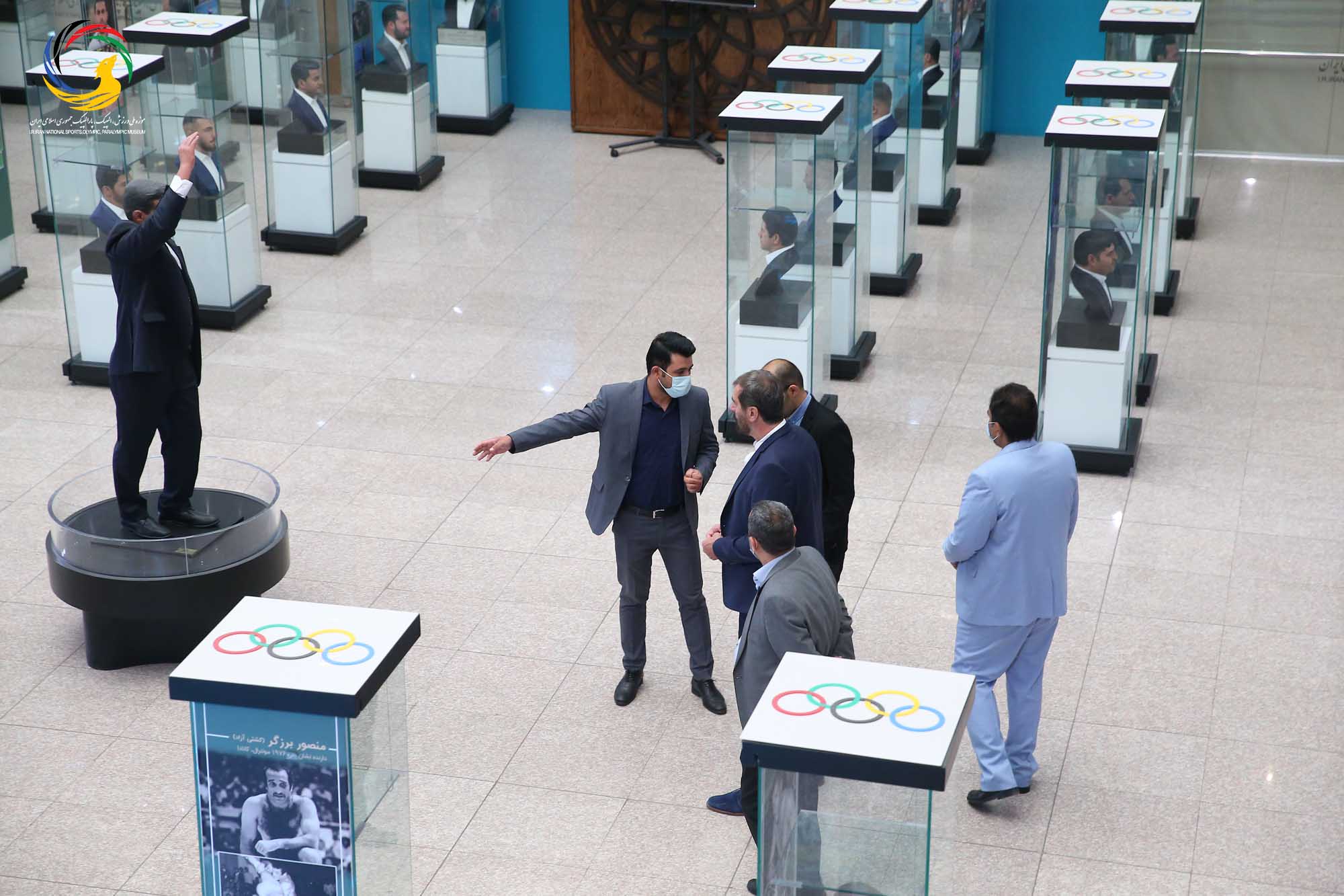 بازدید وسلین وویویچ سرمربی تیم ملی هندبال ایران از موزه ملی ورزش، المپیک، پارالمپیک