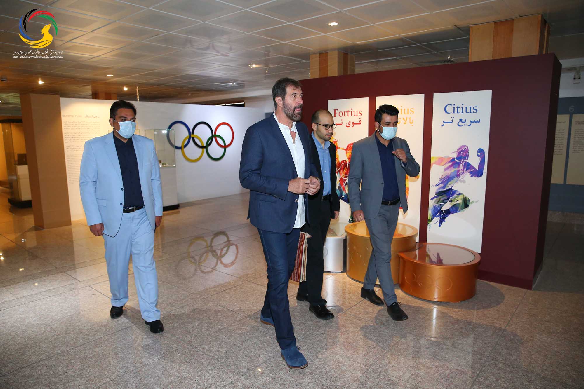 بازدید وسلین وویویچ سرمربی تیم ملی هندبال ایران از موزه ملی ورزش، المپیک، پارالمپیک