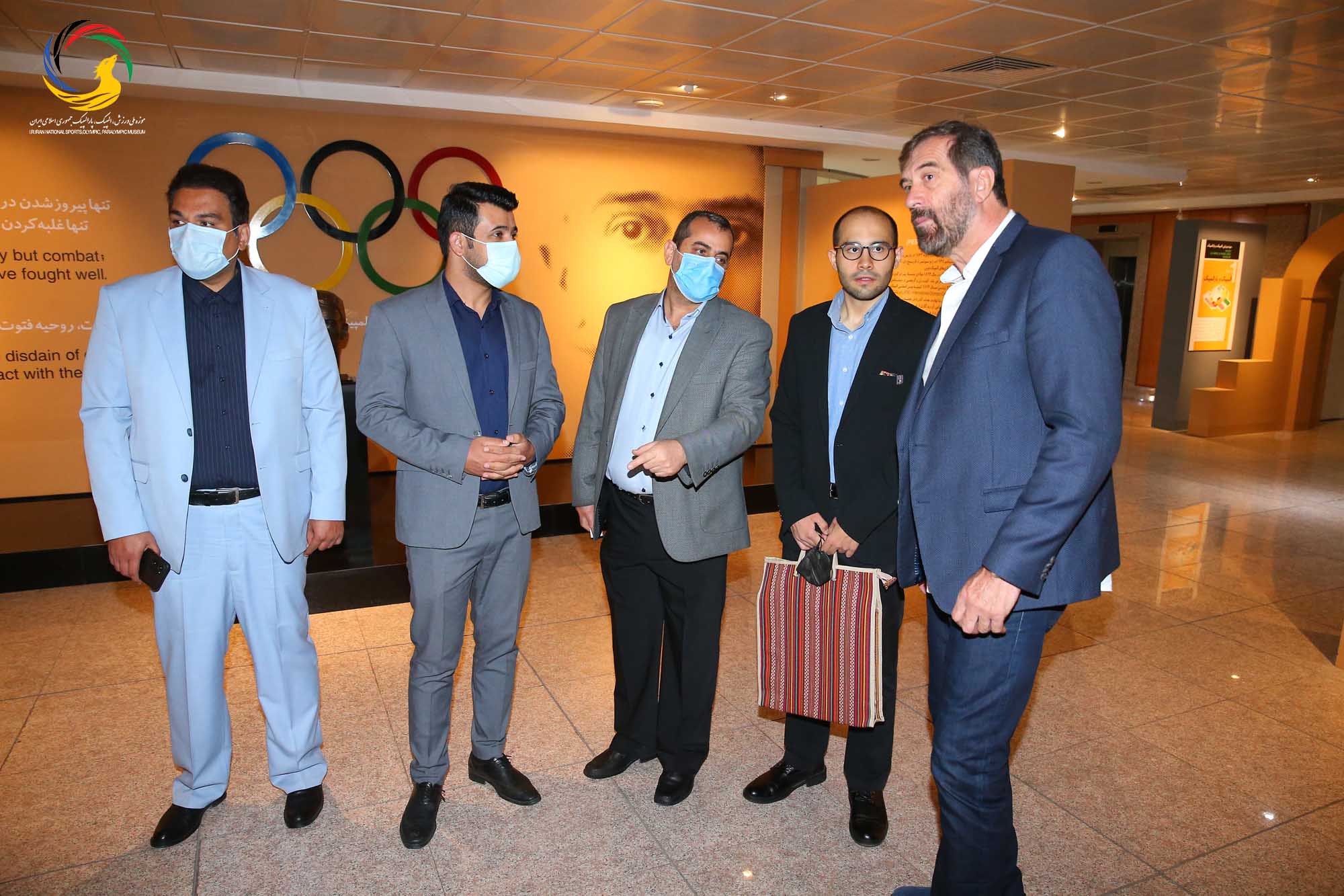 بازدید وسلین وویویچ سرمربی تیم ملی هندبال ایران از موزه ملی ورزش، المپیک، پارالمپیک