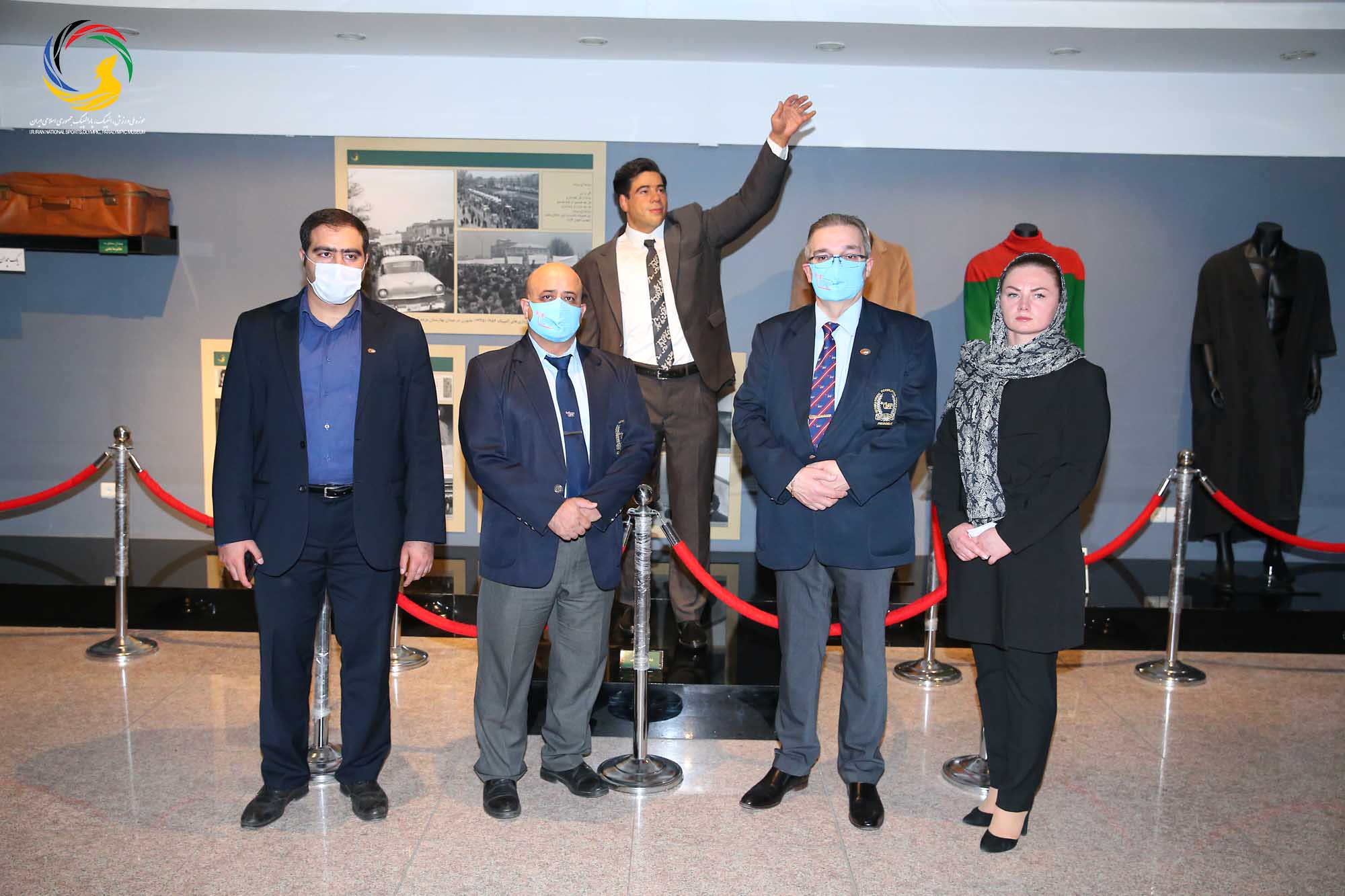 بازدید گاستون پاراژ رئیس فدراسیون جهانی پاورلیفتینگ از موزه ملی ورزش، المپیک، پارالمپیک