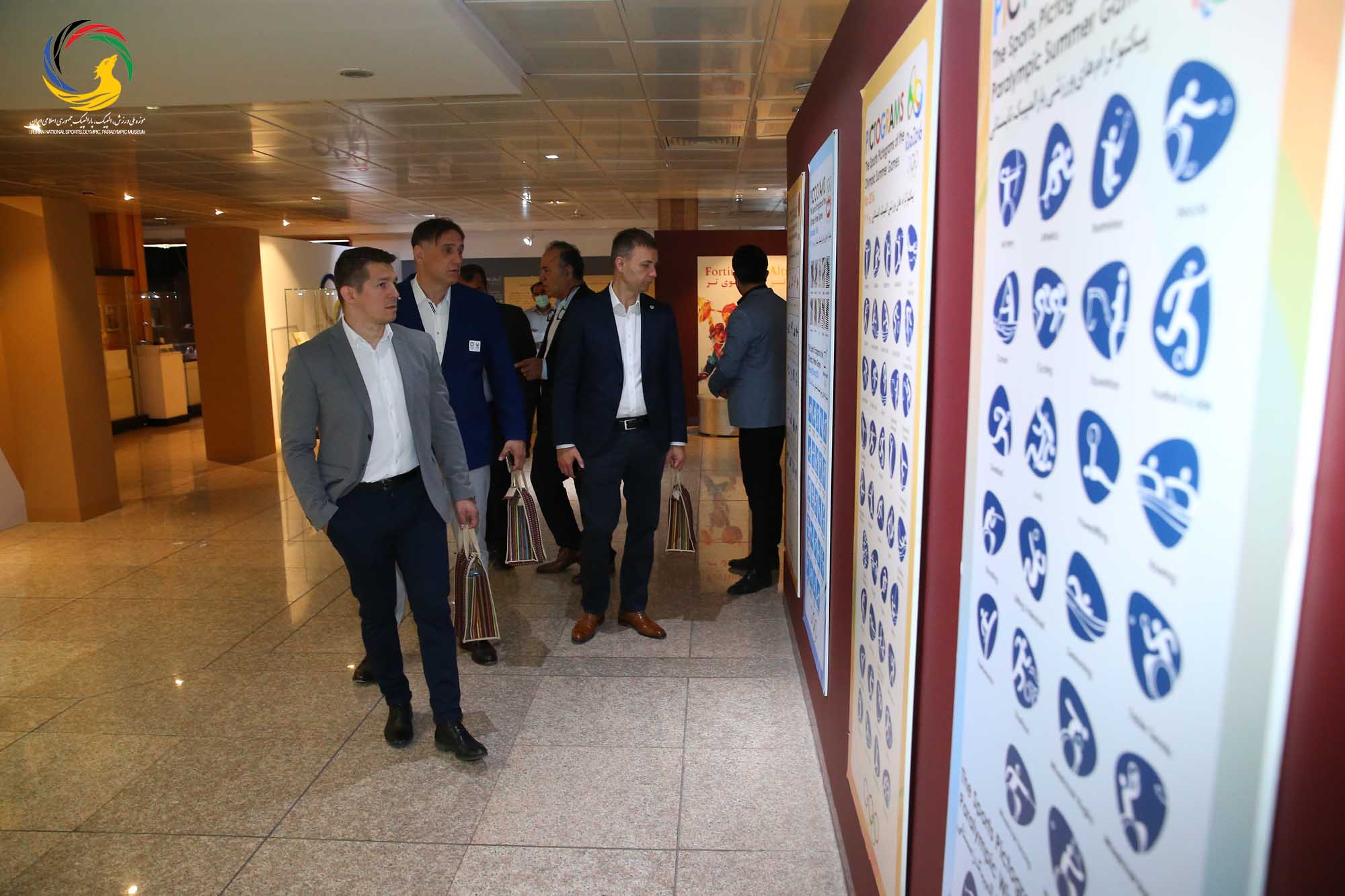بازدید پیتر باچا عضو مجارستانی هیئت رئیسه اتحادیه جهانی کشتی از موزه ملی ورزش، المپیک، پارالمپیک