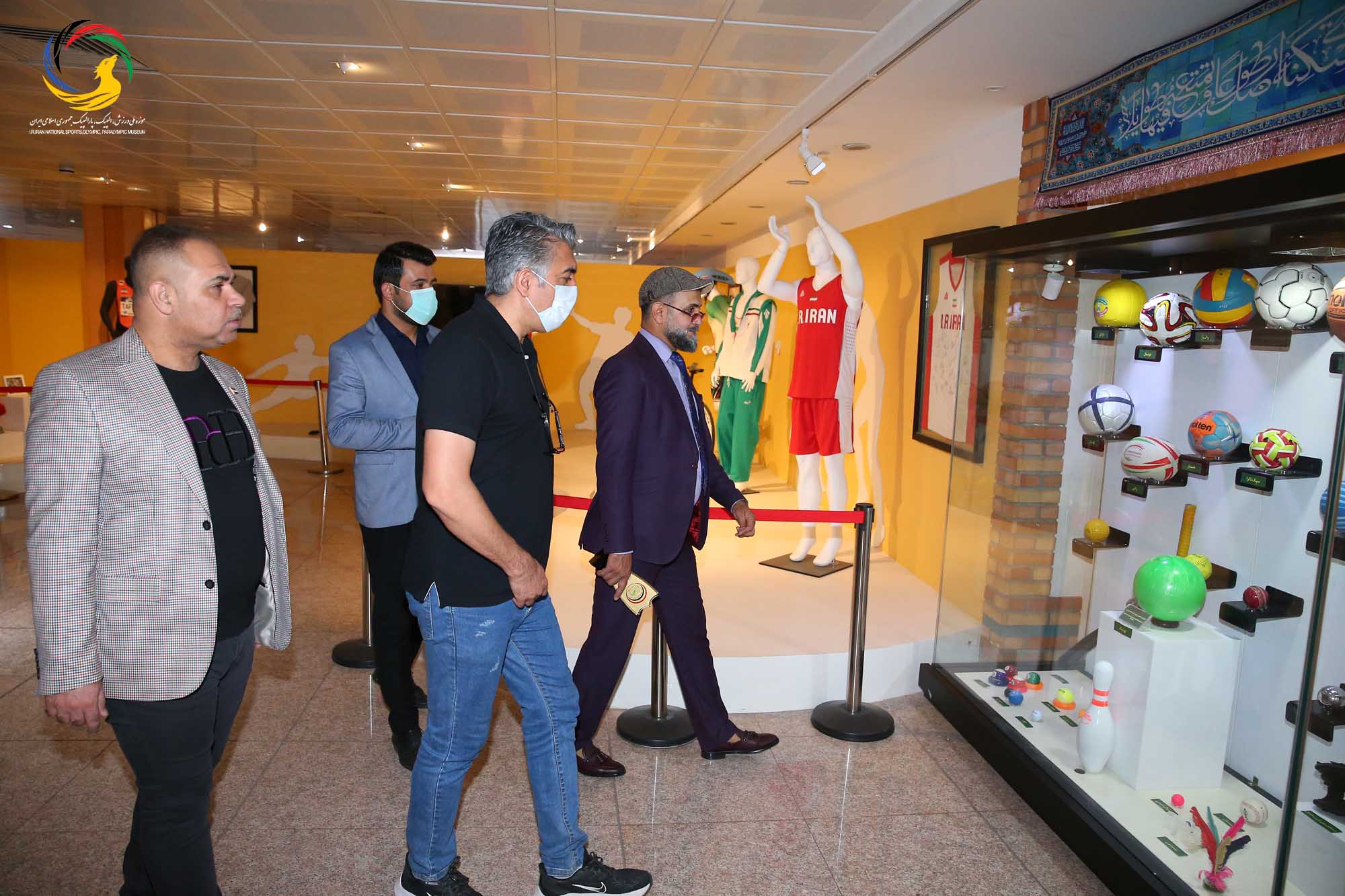 بازدید دکتر صفا صاحب نیف رئیس فدراسیون تنیس عراق از موزه ملی ورزش، المپیک، پارالمپیک