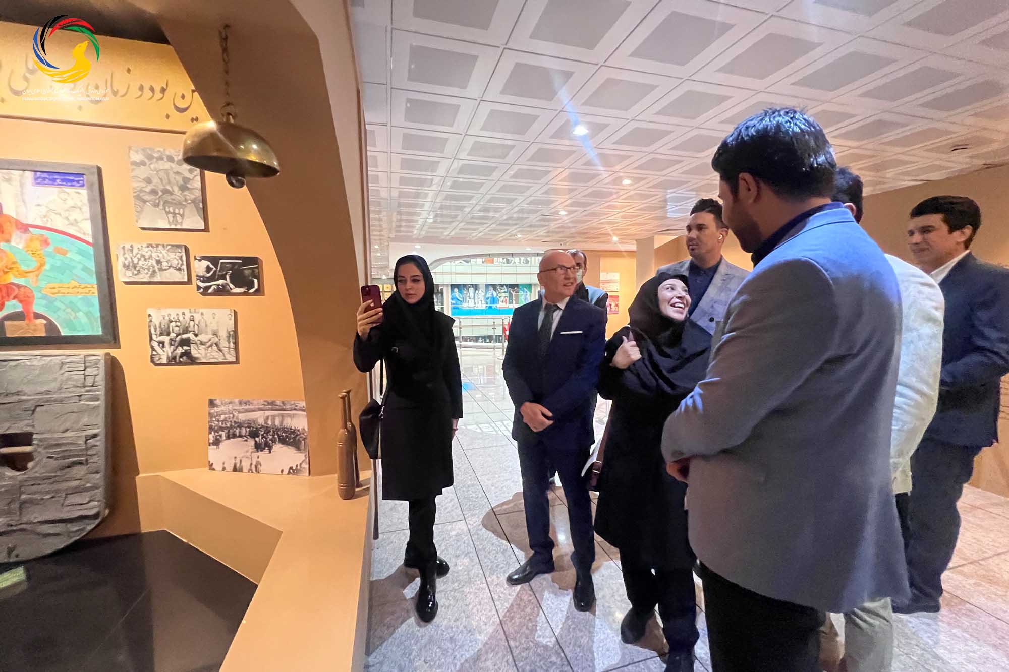 بازدید آندری نوویکوو مدرس جهانی پیلاتس و عضو کنفدراسیون پیلاتس از موزه ملی ورزش، المپیک، پارالمپیک