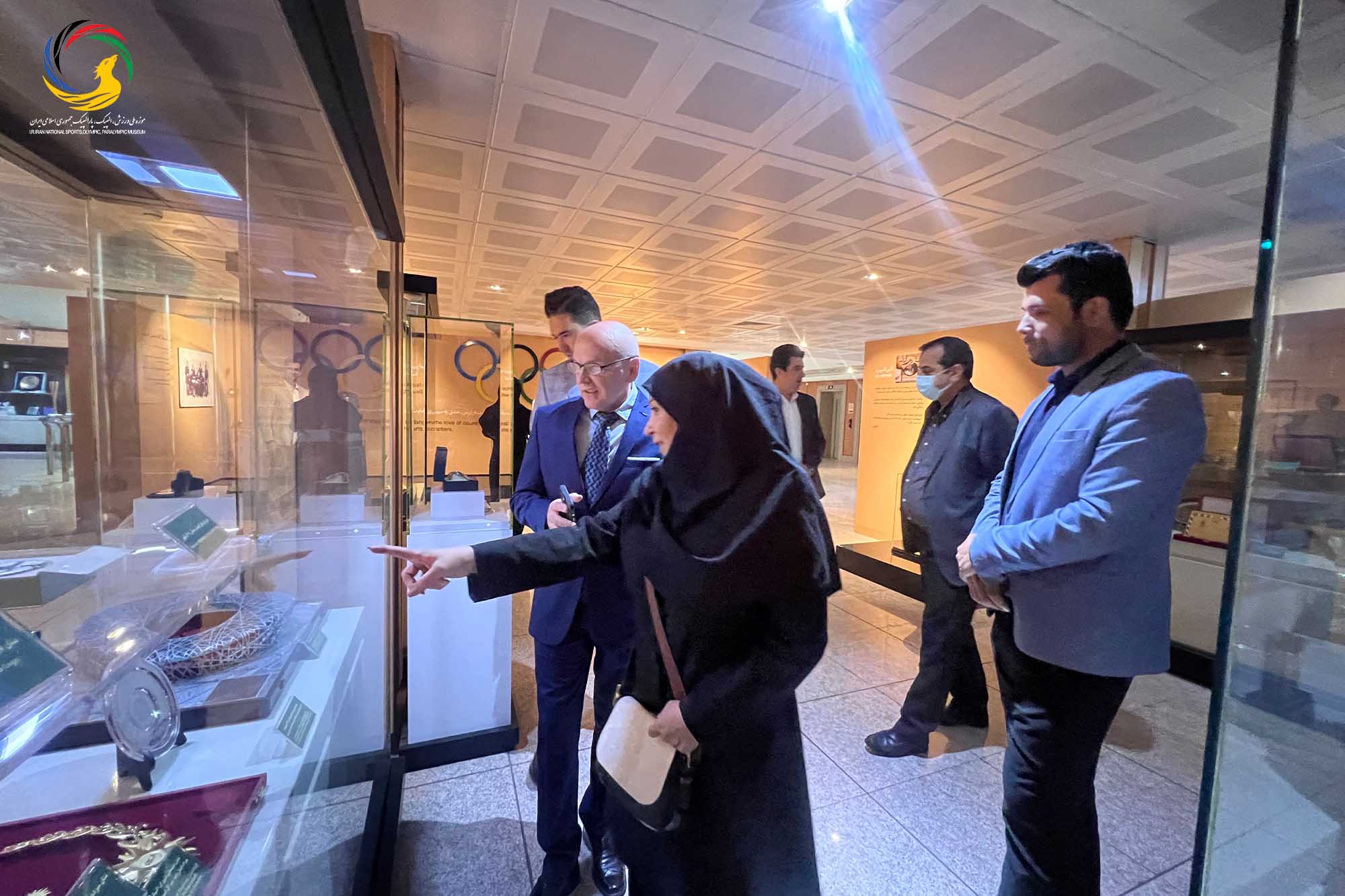 بازدید آندری نوویکوو مدرس جهانی پیلاتس و عضو کنفدراسیون پیلاتس از موزه ملی ورزش، المپیک، پارالمپیک