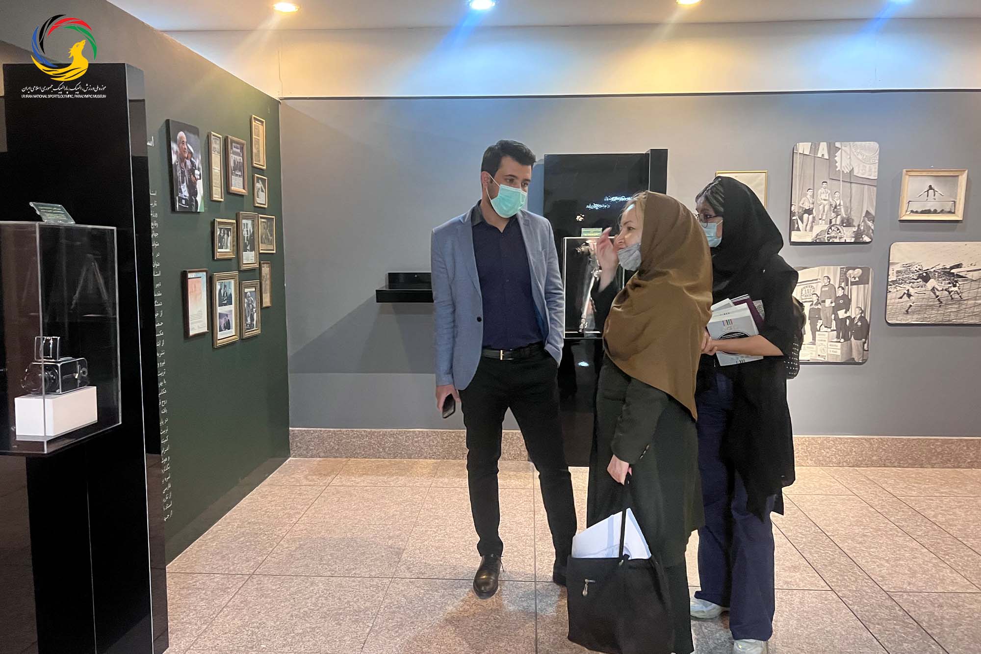 دانشجویان کارشناسی ارشد رشته مطالعات آرشیوی دانشگاه الزهرا