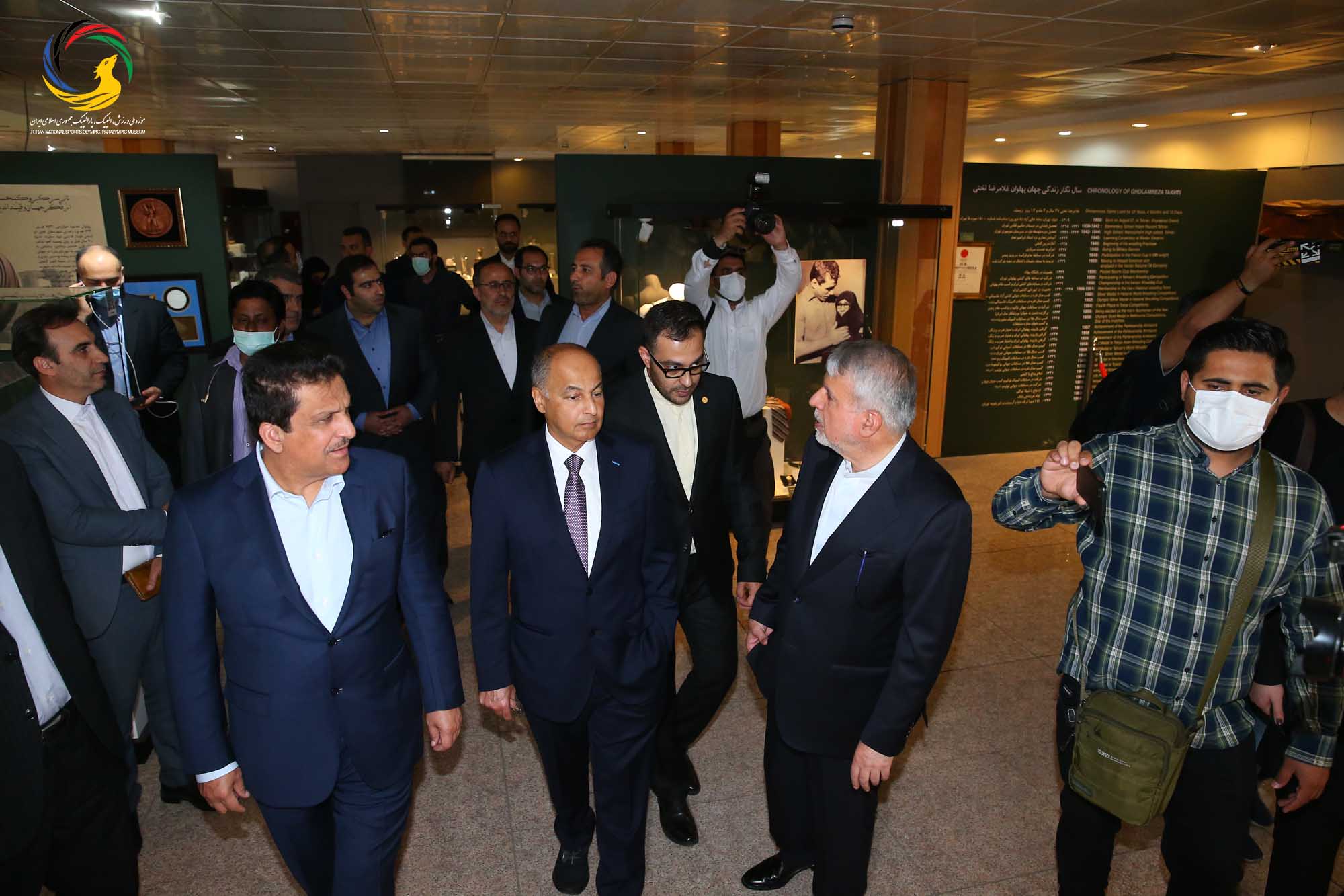 بازدید حسین المسلم مدیر کل شورای المپیک آسیا و رئیس فدراسیون بین المللی شنا از موزه ملی ورزش، المپیک، پارالمپیک