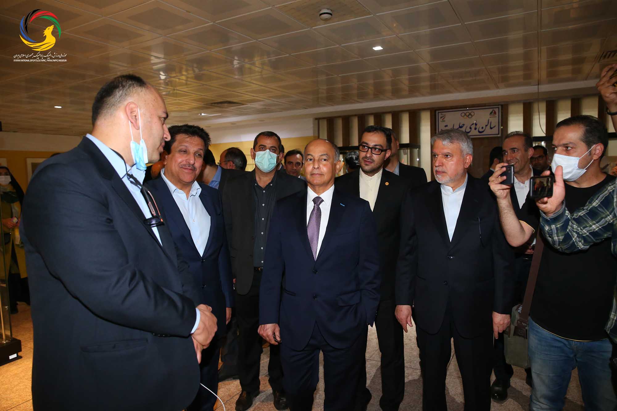 بازدید حسین المسلم مدیر کل شورای المپیک آسیا و رئیس فدراسیون بین المللی شنا از موزه ملی ورزش، المپیک، پارالمپیک