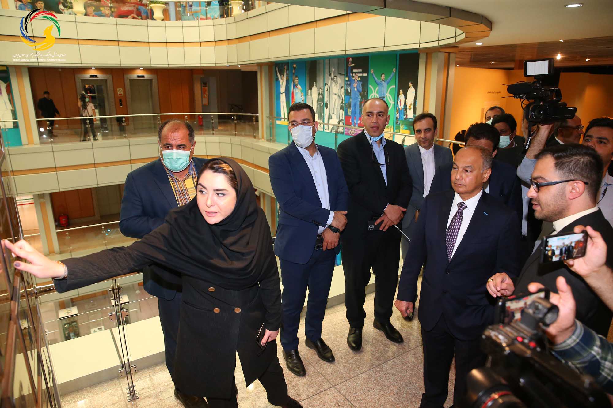 بازدید حسین المسلم مدیر کل شورای المپیک آسیا و رئیس فدراسیون بین المللی شنا از موزه ملی ورزش، المپیک، پارالمپیک